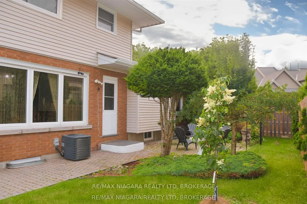 Photo 31 of 4 Tanner Circle, St. Catharines, Lakeshore — HOMEH
