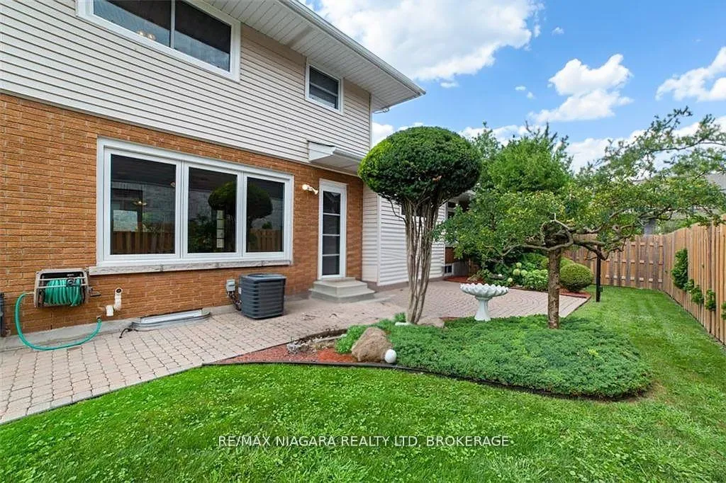 Photo 32 of 4 Tanner Circle, St. Catharines, Lakeshore — HOMEH