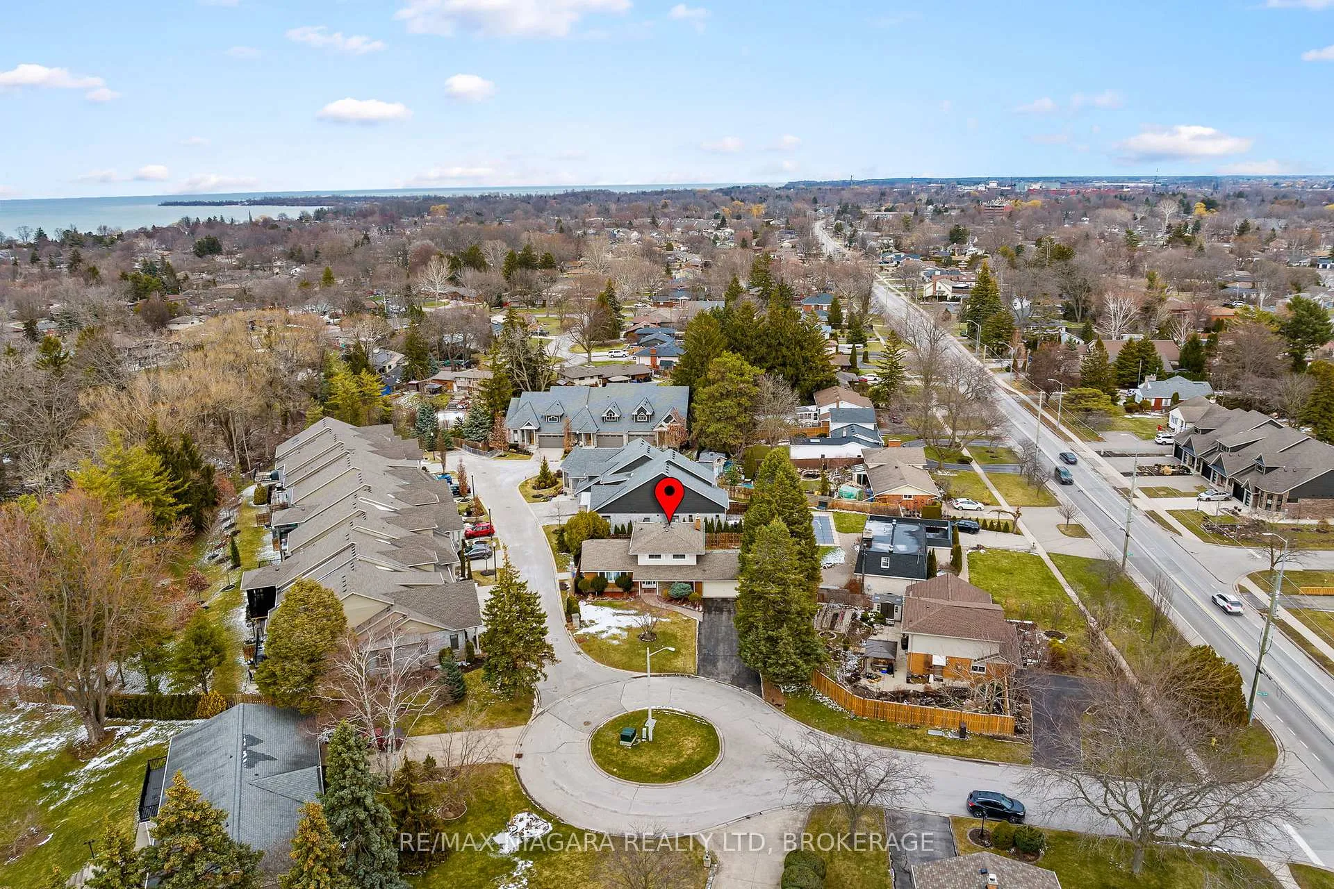 Photo 38 of 4 Tanner Circle, St. Catharines, Lakeshore — HOMEH