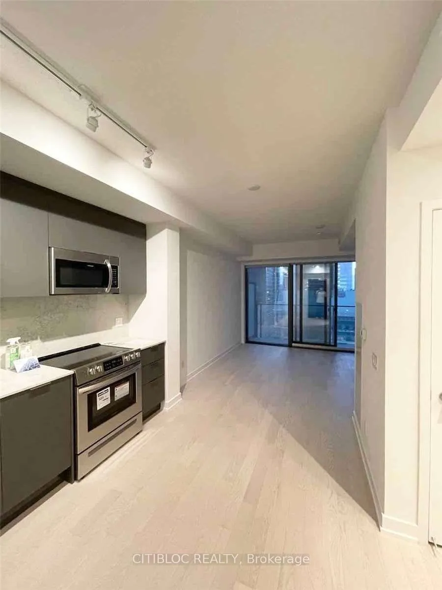 Photo 2 of Unit 2907, 25 Richmond Street E, Toronto, Church-Yonge Corridor — HOMEH