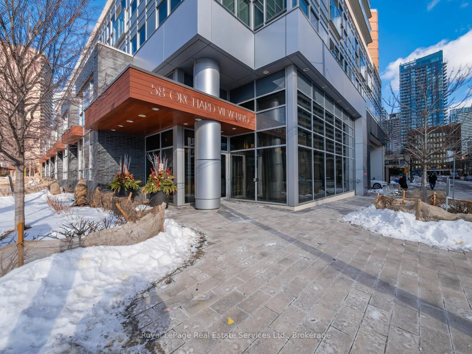 Photo 1 of Unit 1711, 58 Orchard View Boulevard, Toronto, Yonge-Eglinton — HOMEH