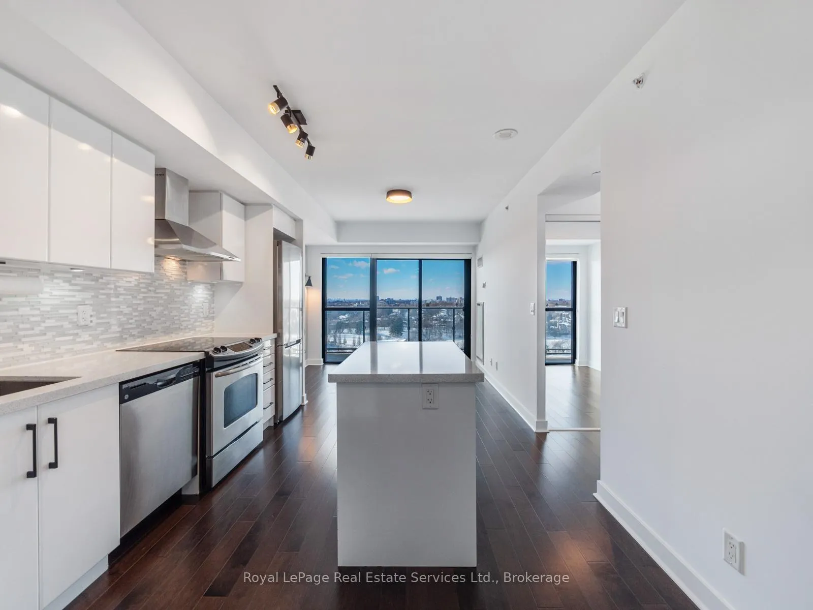 Photo 3 of Unit 1711, 58 Orchard View Boulevard, Toronto, Yonge-Eglinton — HOMEH