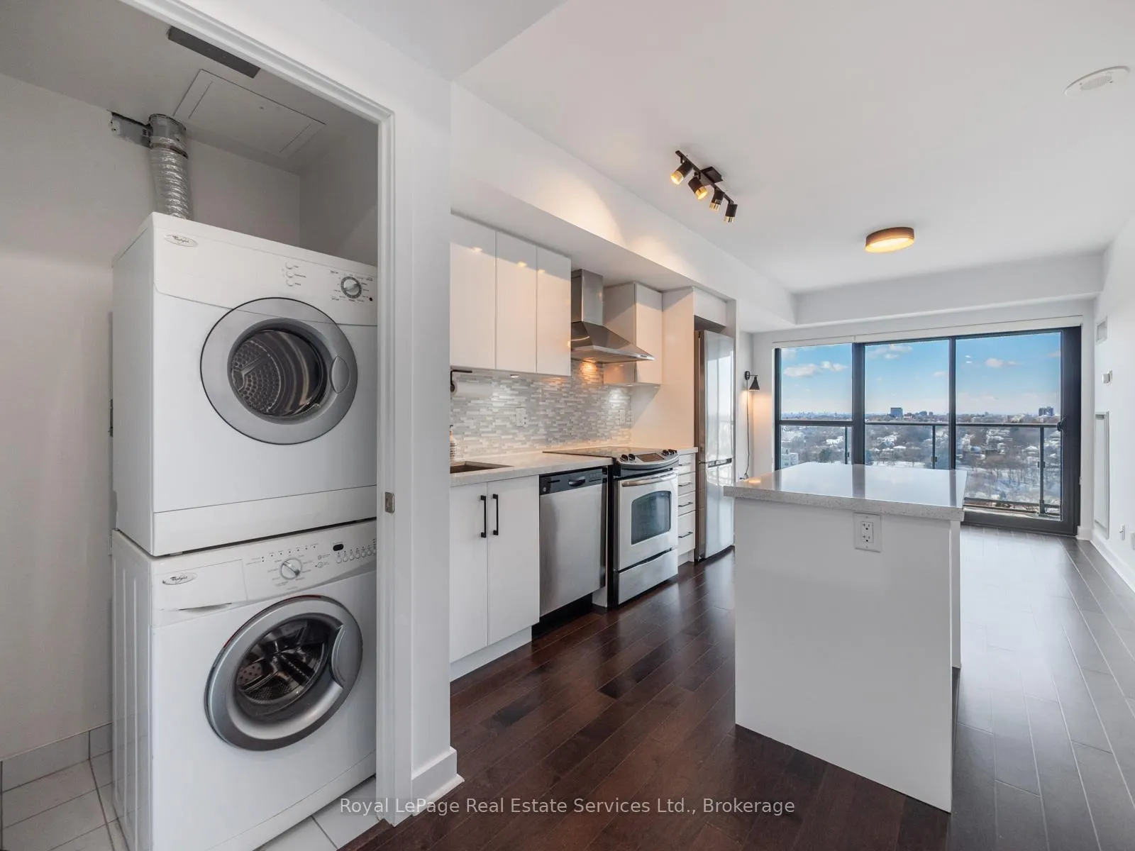 Photo 12 of Unit 1711, 58 Orchard View Boulevard, Toronto, Yonge-Eglinton — HOMEH