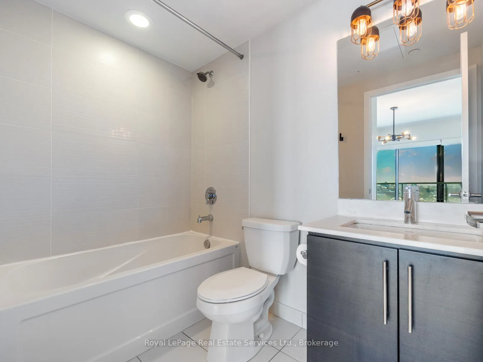 Photo 18 of Unit 1711, 58 Orchard View Boulevard, Toronto, Yonge-Eglinton — HOMEH