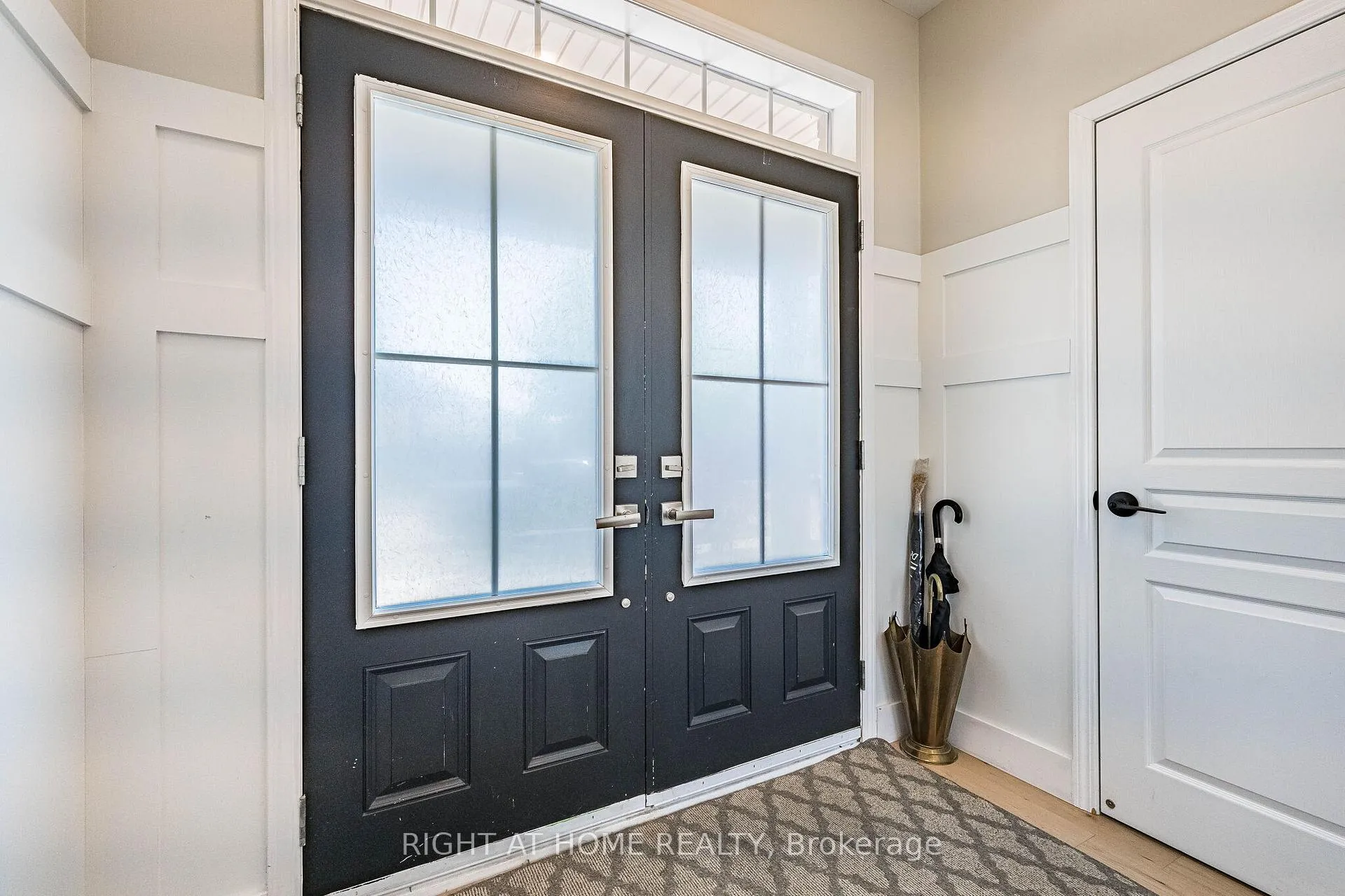 Photo 5 of 985 Seivert Place, Milton, Harrison — HOMEH
