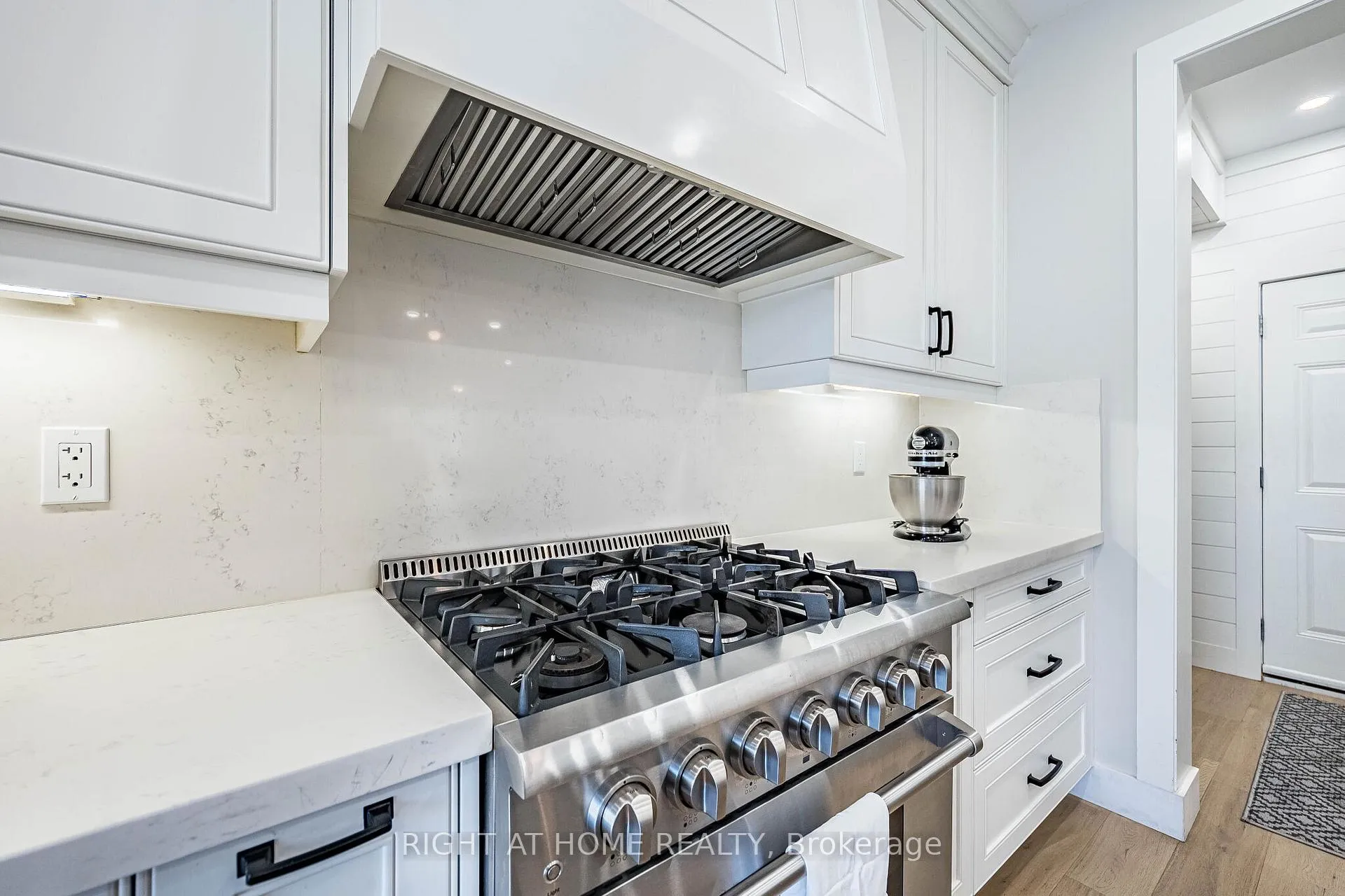 Photo 21 of 985 Seivert Place, Milton, Harrison — HOMEH