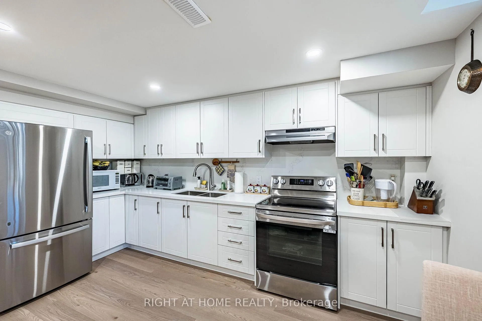 Photo 43 of 985 Seivert Place, Milton, Harrison — HOMEH