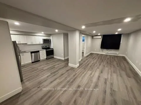 Photo 7 of Unit 100, 75 Elm Street, St. Thomas — HOMEH