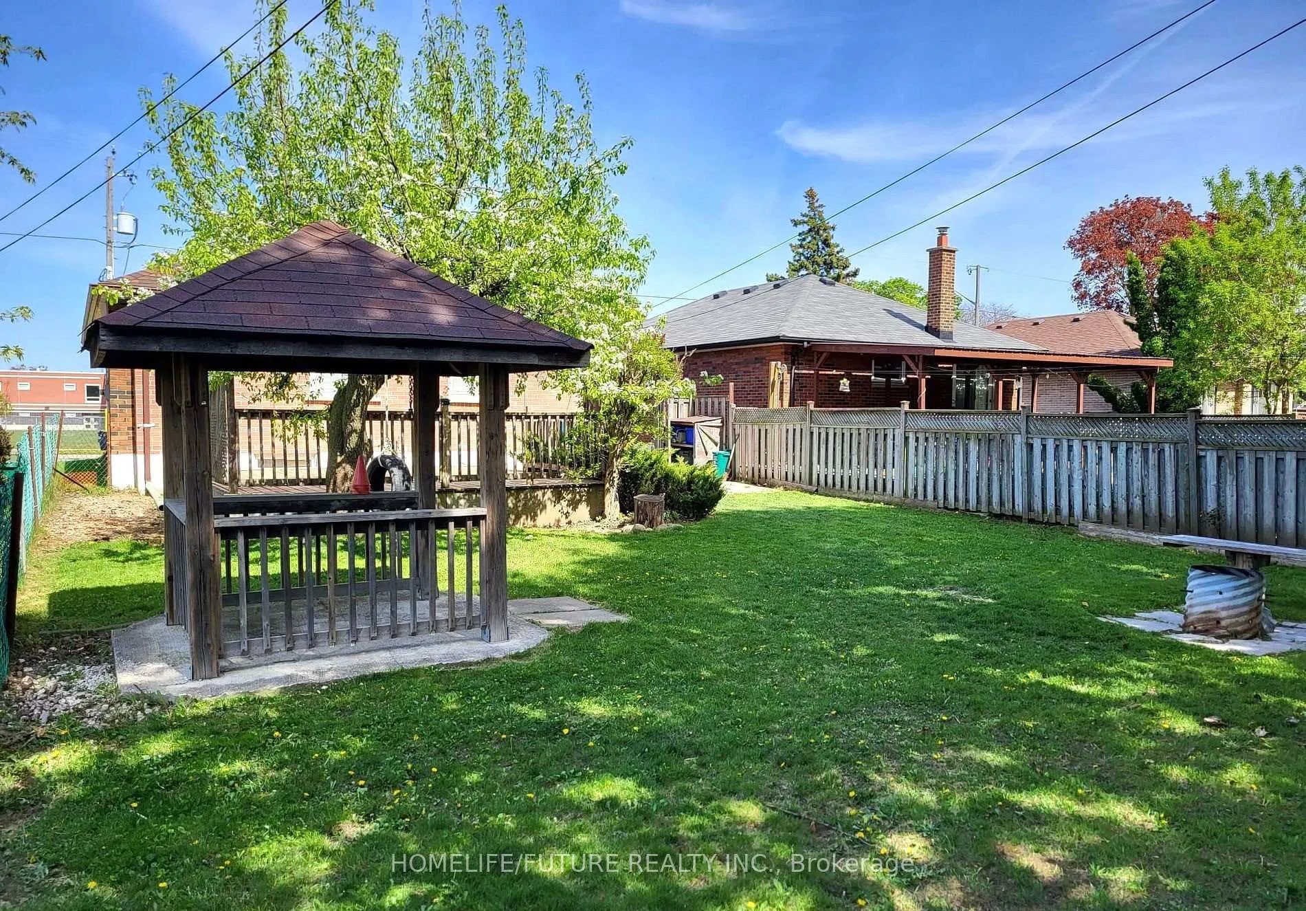 Photo 8 of Unit Upper, 214 Windsor Street, Oshawa, Donevan — HOMEH