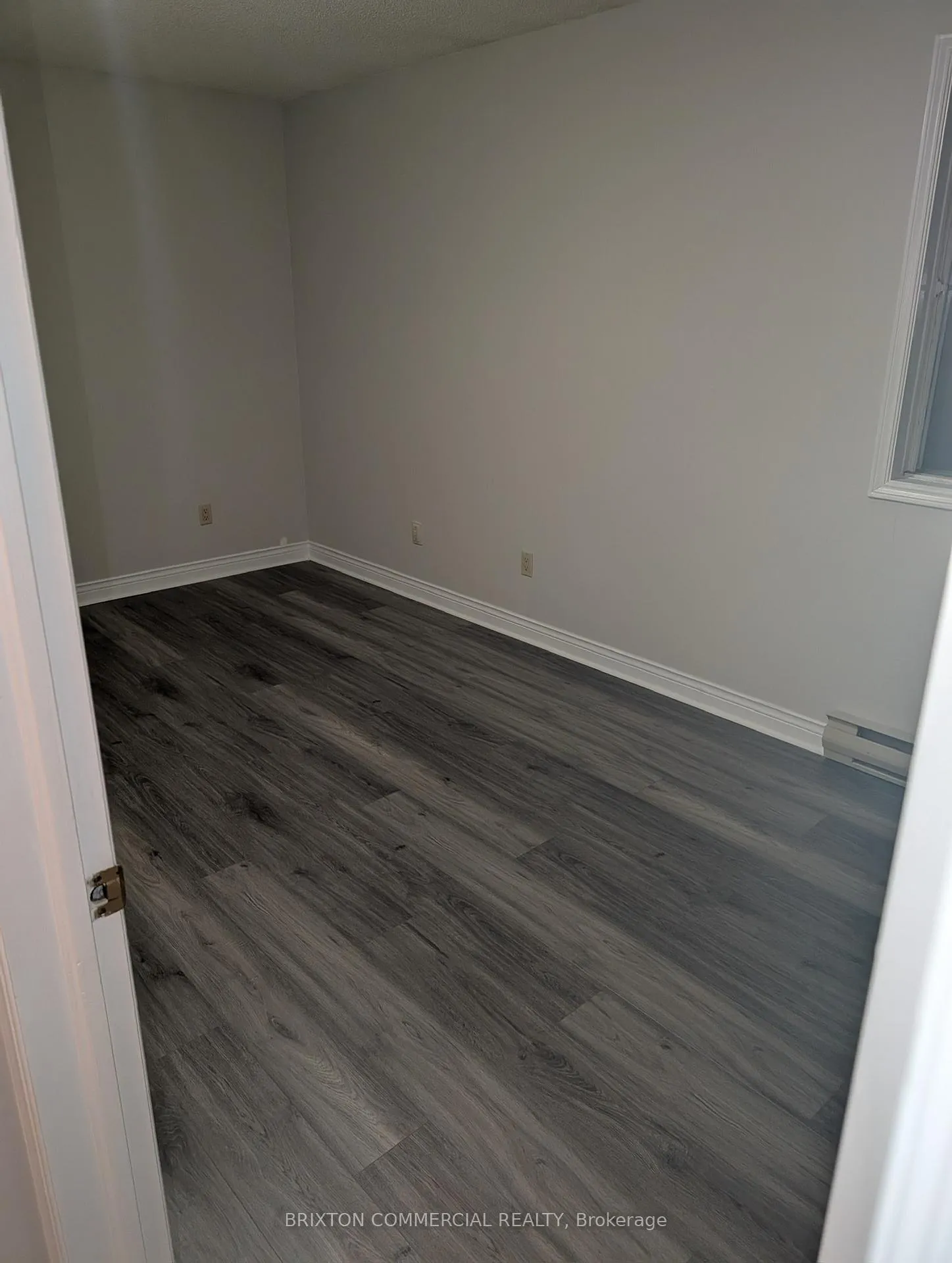 Photo 27 of Unit 303, 75 Elm Street, St. Thomas — HOMEH