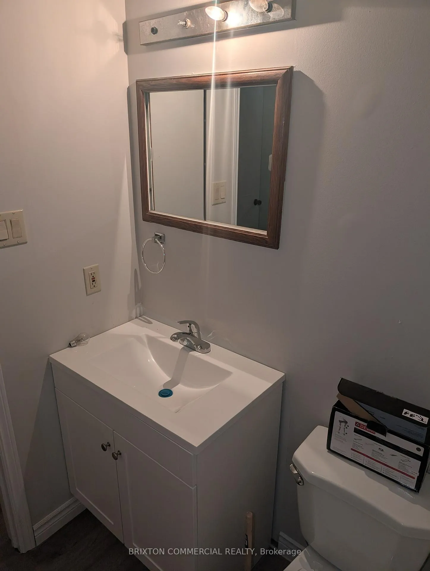 Photo 41 of Unit 303, 75 Elm Street, St. Thomas — HOMEH