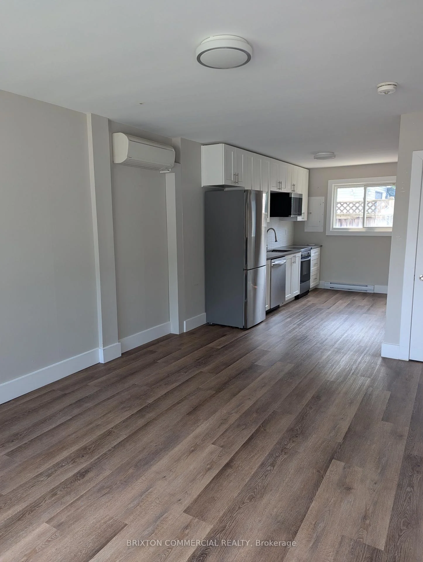 Photo 13 of Unit 303, 75 Elm Street, St. Thomas — HOMEH