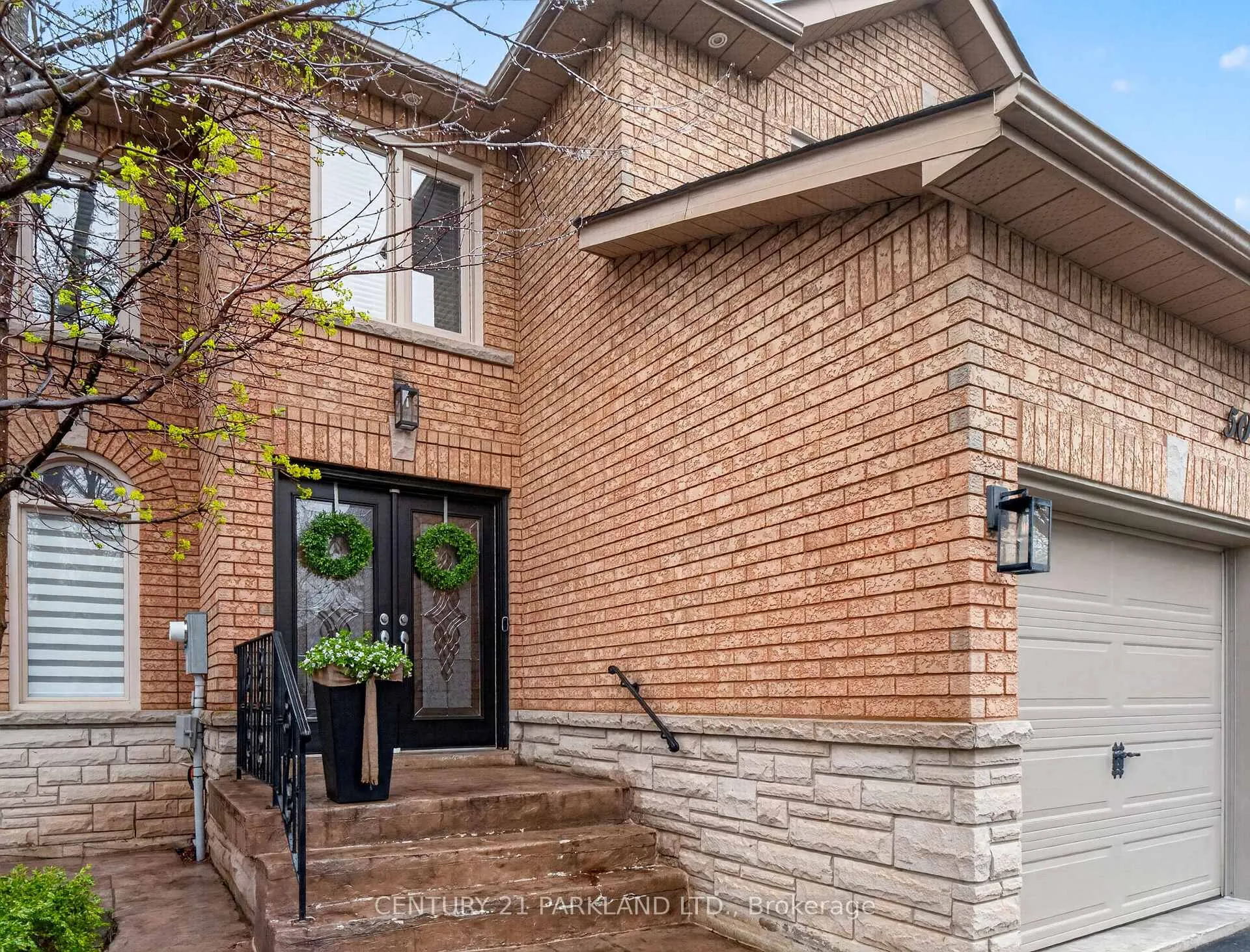 Photo 2 of 50 Esposito Drive, Caledon, Bolton East — HOMEH