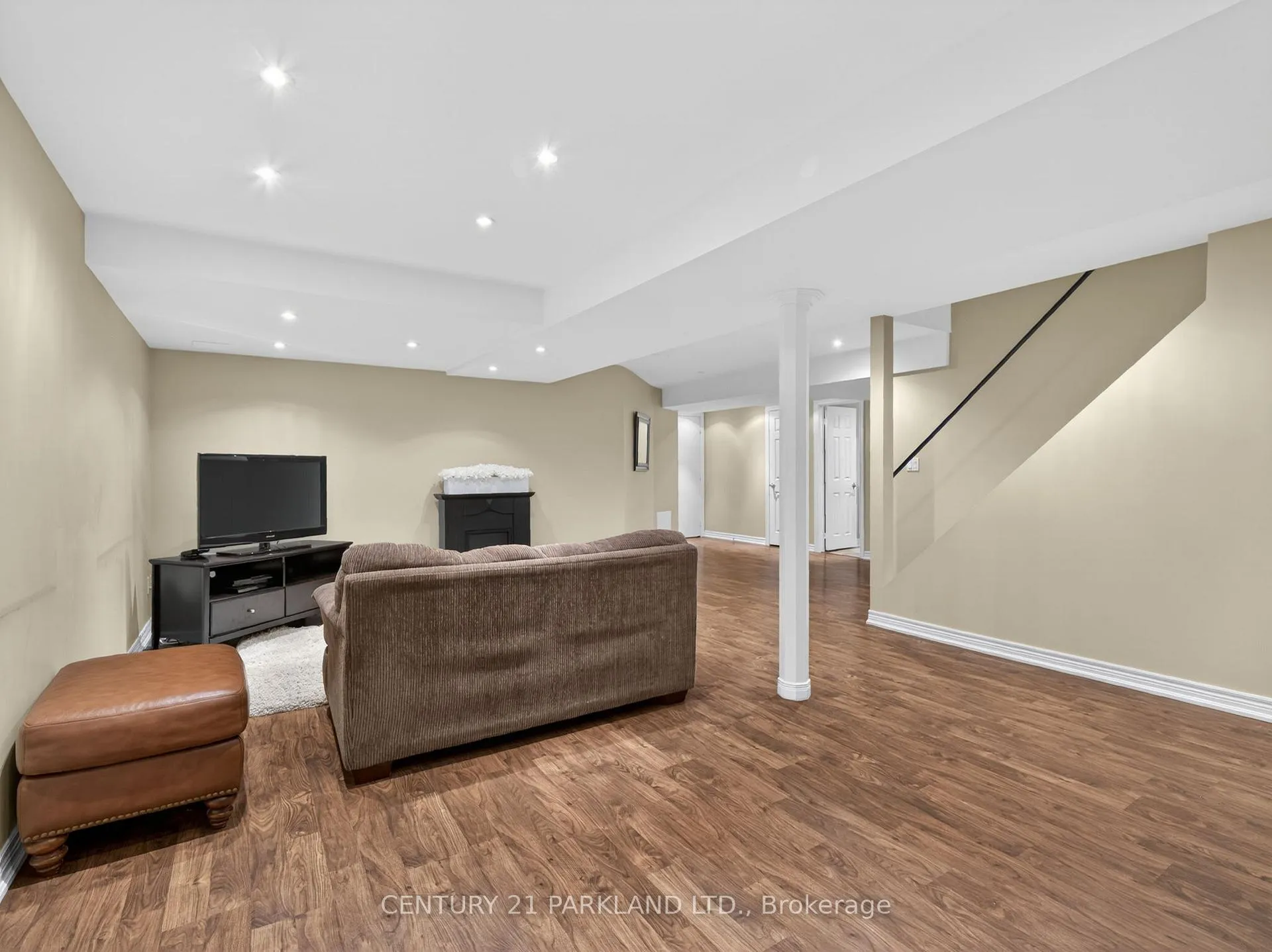 Photo 15 of 50 Esposito Drive, Caledon, Bolton East — HOMEH