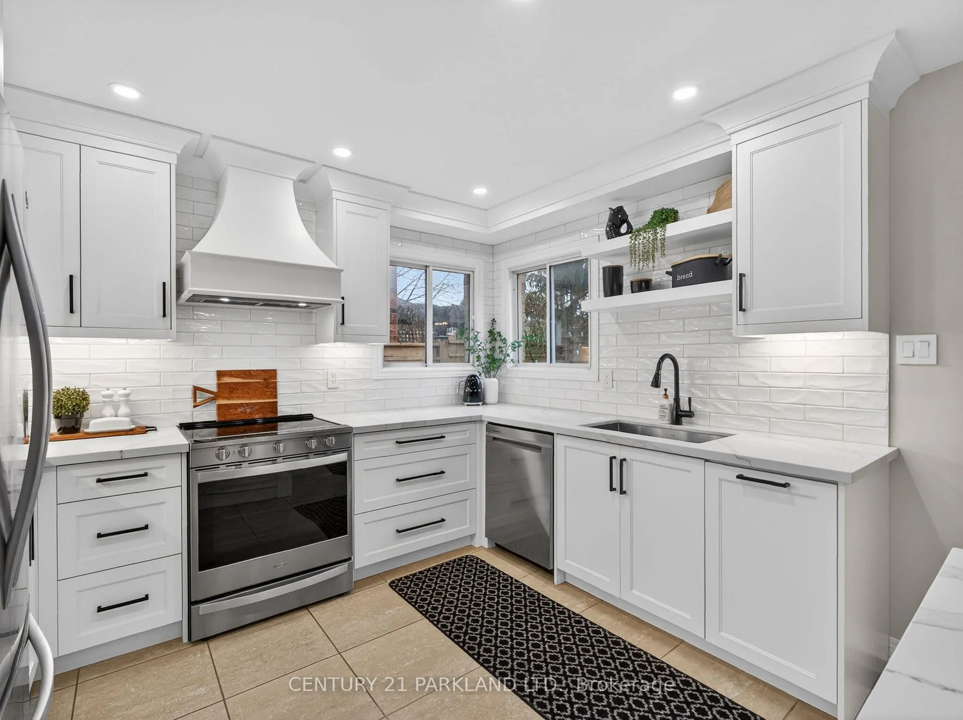 Photo 31 of 50 Esposito Drive, Caledon, Bolton East — HOMEH