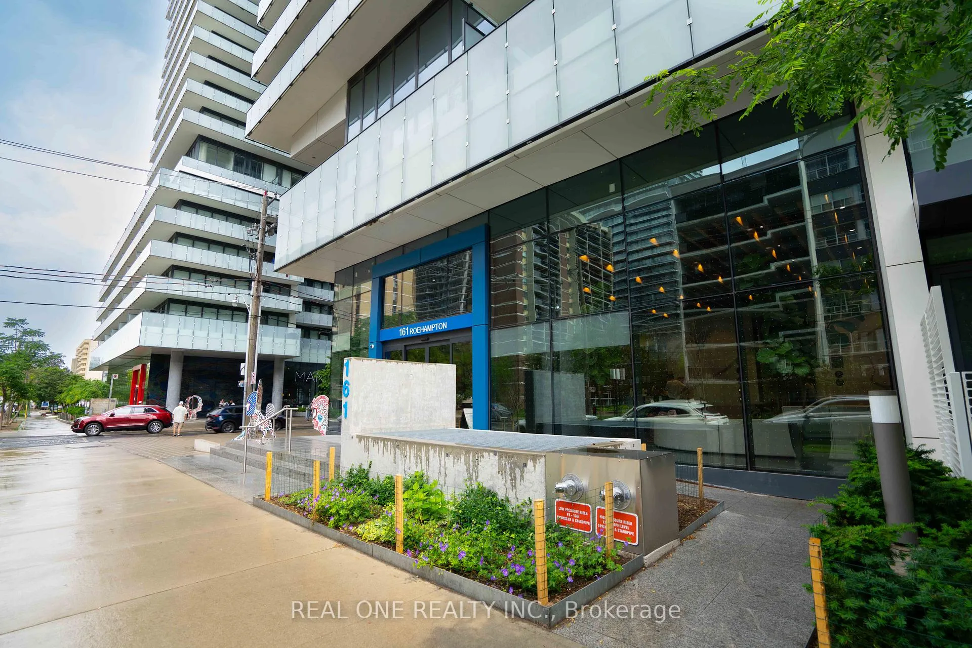Photo 1 of Unit 318, 161 Roehampton Avenue, Toronto, Mount Pleasant West — HOMEH