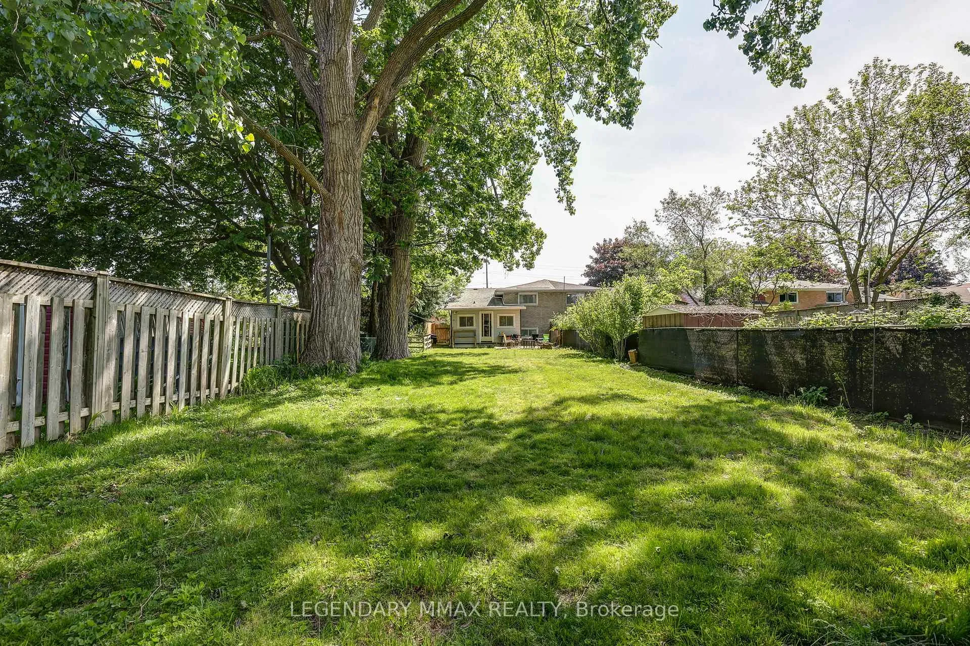Photo 8 of 521 Clarke Road, London, East H — HOMEH