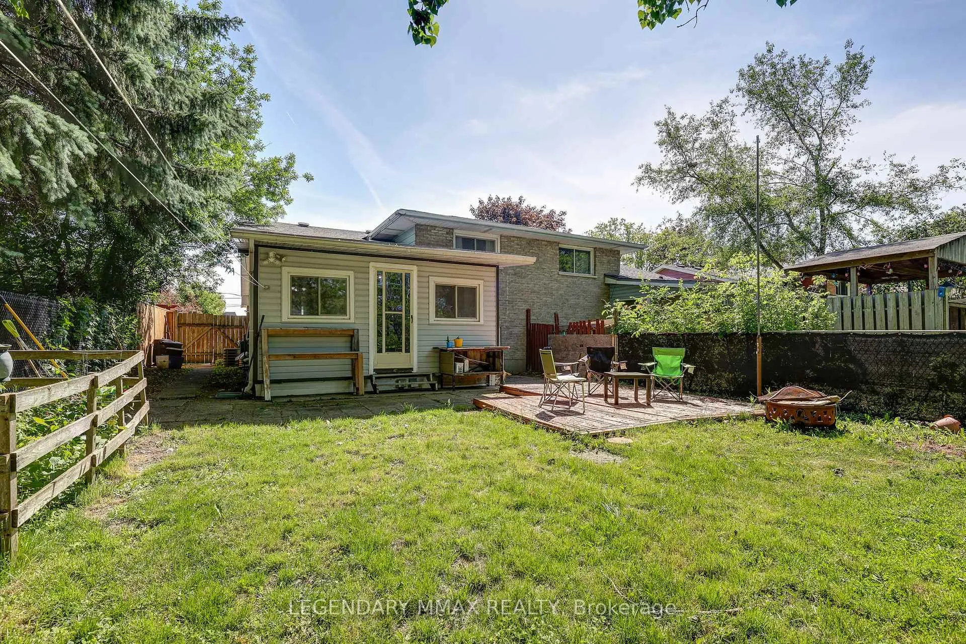Photo 10 of 521 Clarke Road, London, East H — HOMEH