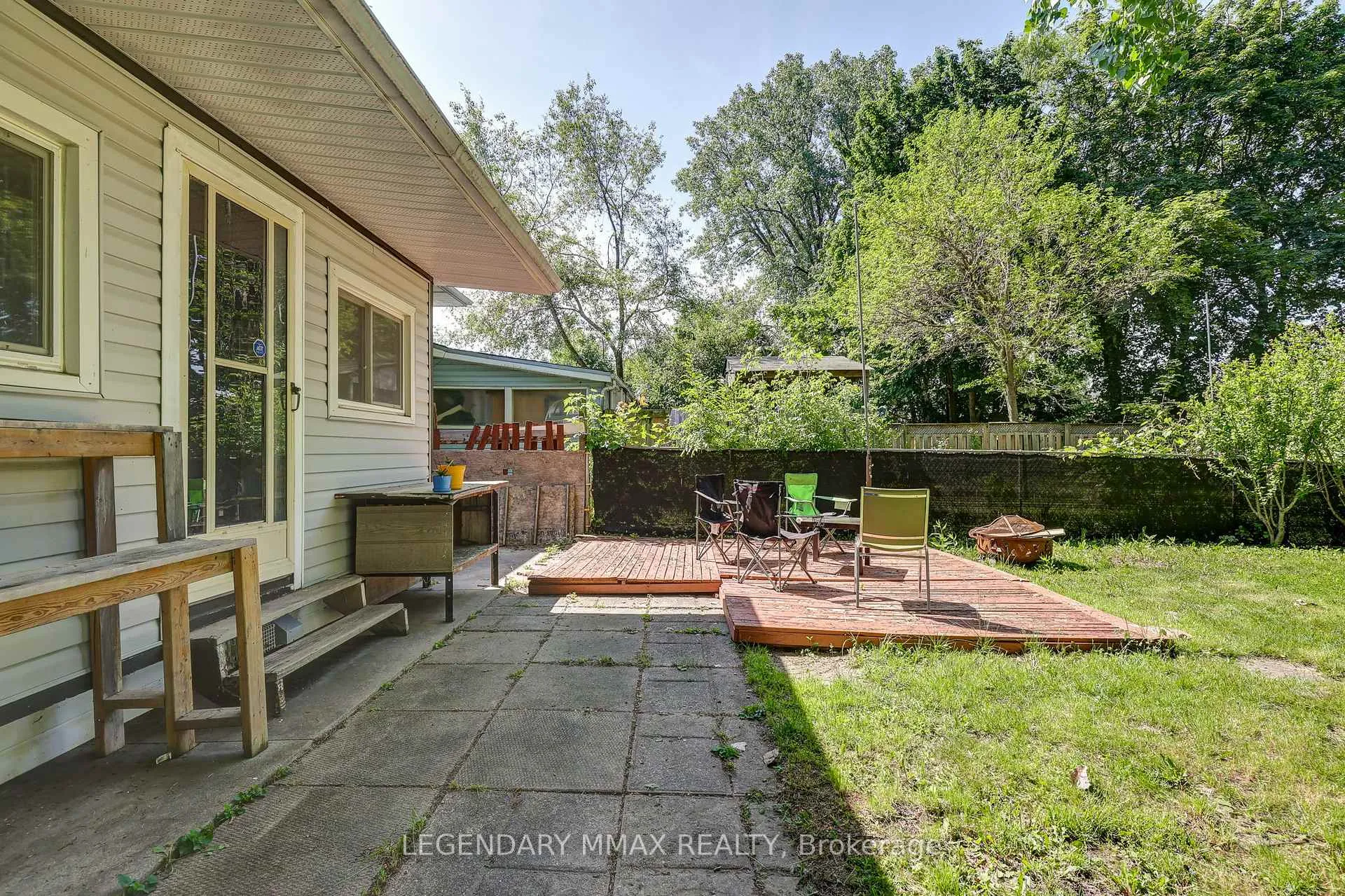 Photo 12 of 521 Clarke Road, London, East H — HOMEH