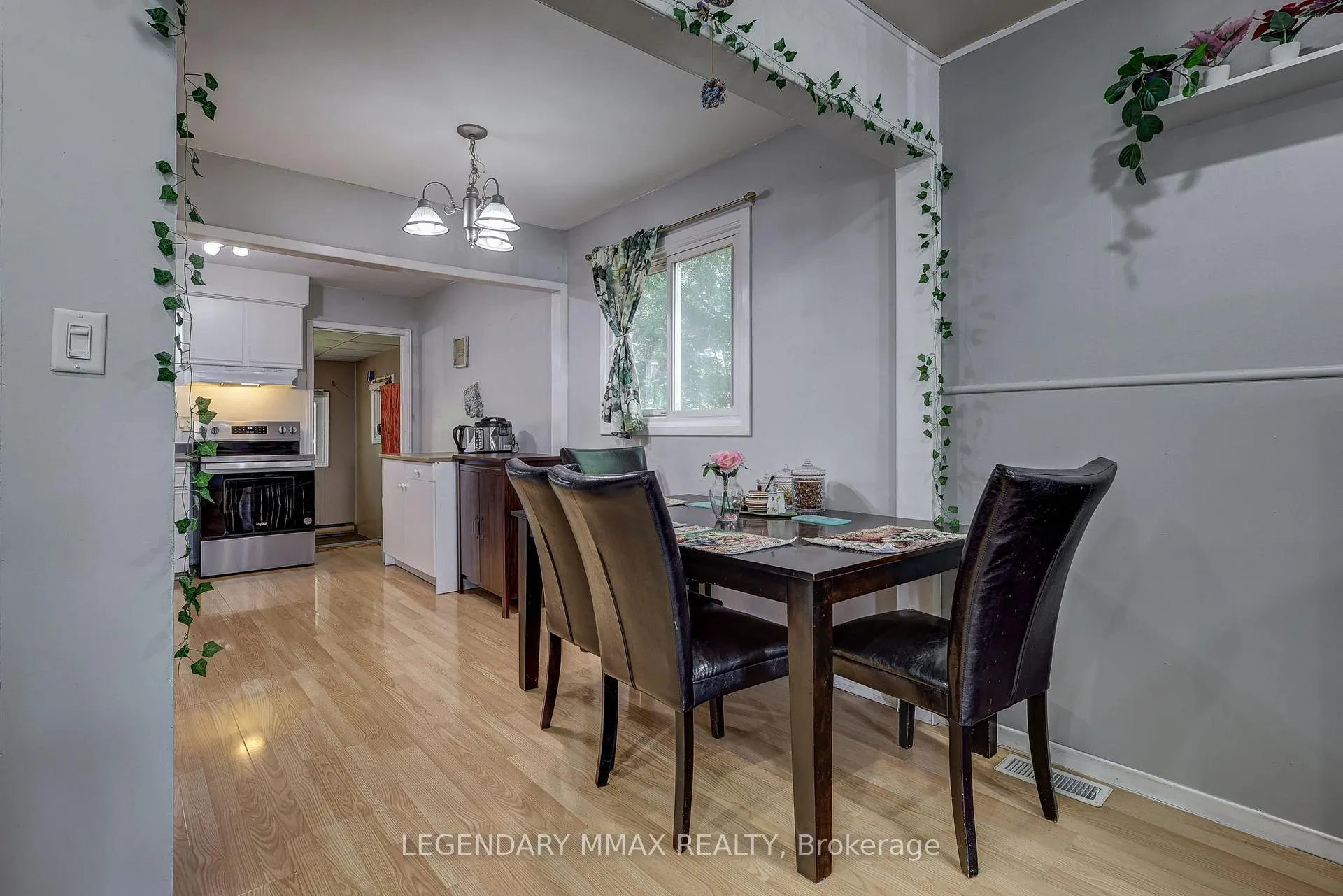 Photo 23 of 521 Clarke Road, London, East H — HOMEH