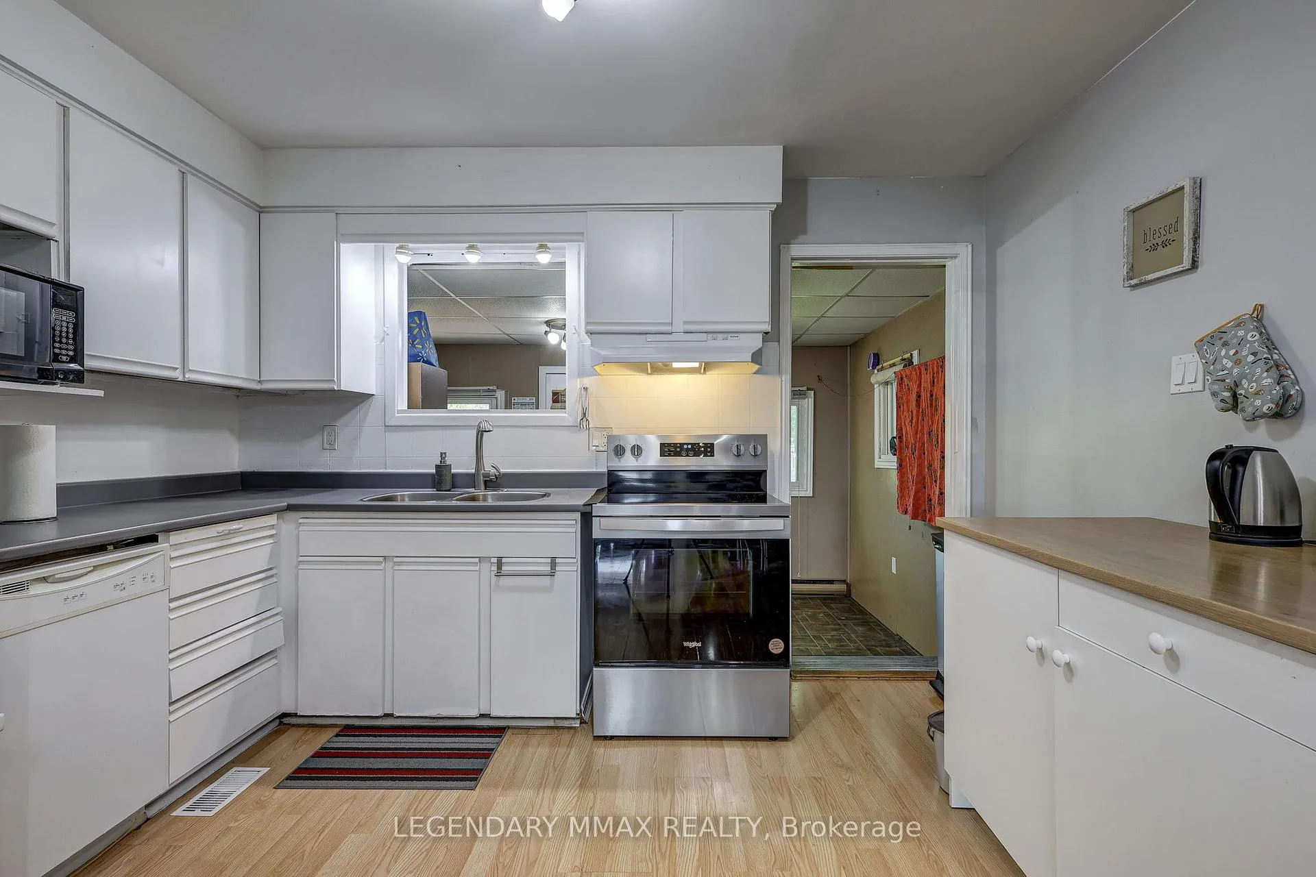 Photo 25 of 521 Clarke Road, London, East H — HOMEH