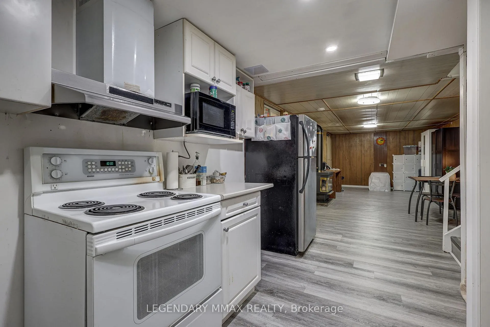 Photo 42 of 521 Clarke Road, London, East H — HOMEH