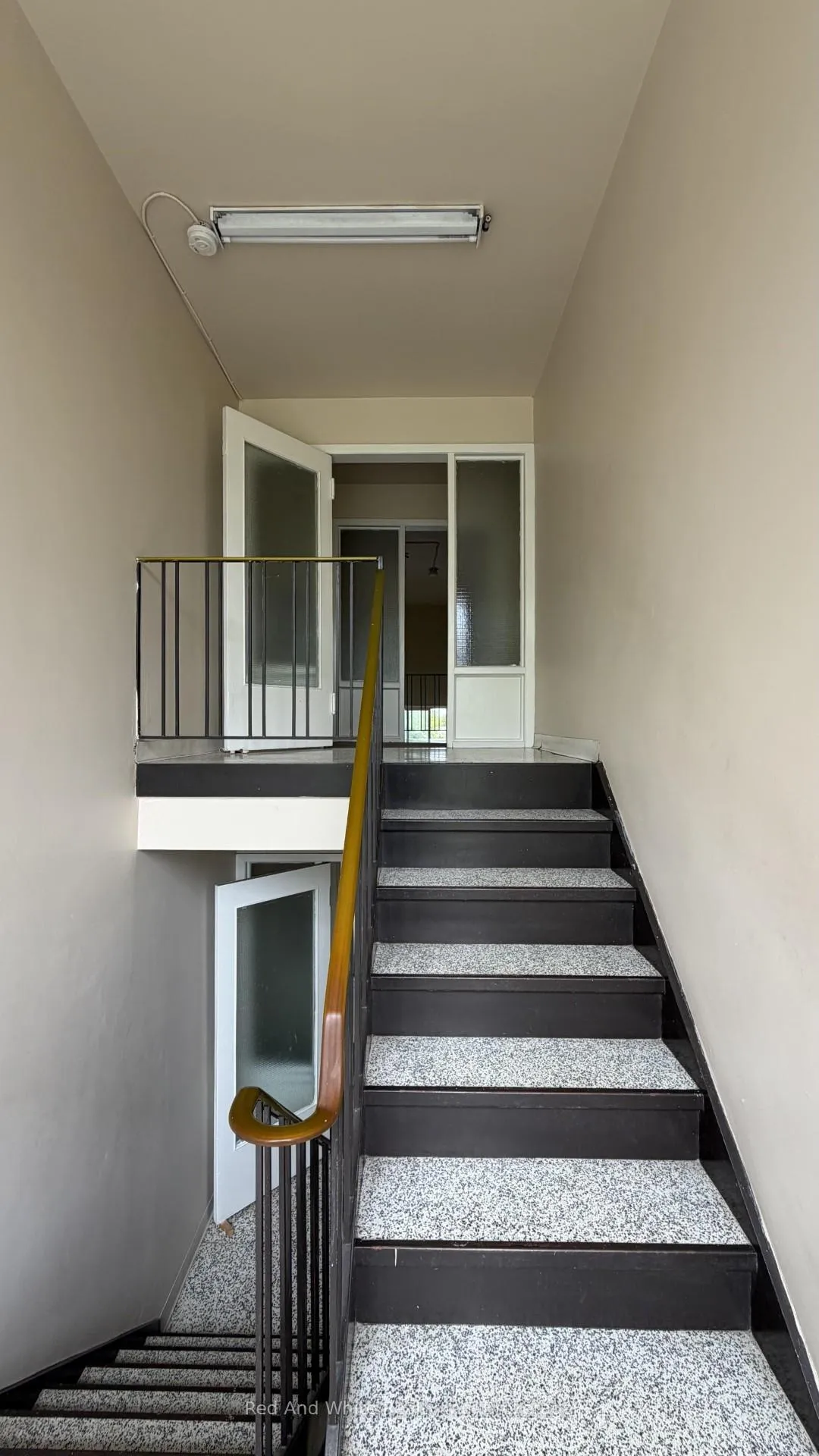 Photo 7 of 206 Indian Road, Kitchener — HOMEH