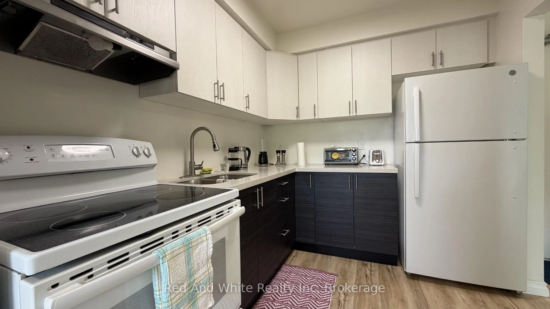 Photo 18 of 206 Indian Road, Kitchener — HOMEH