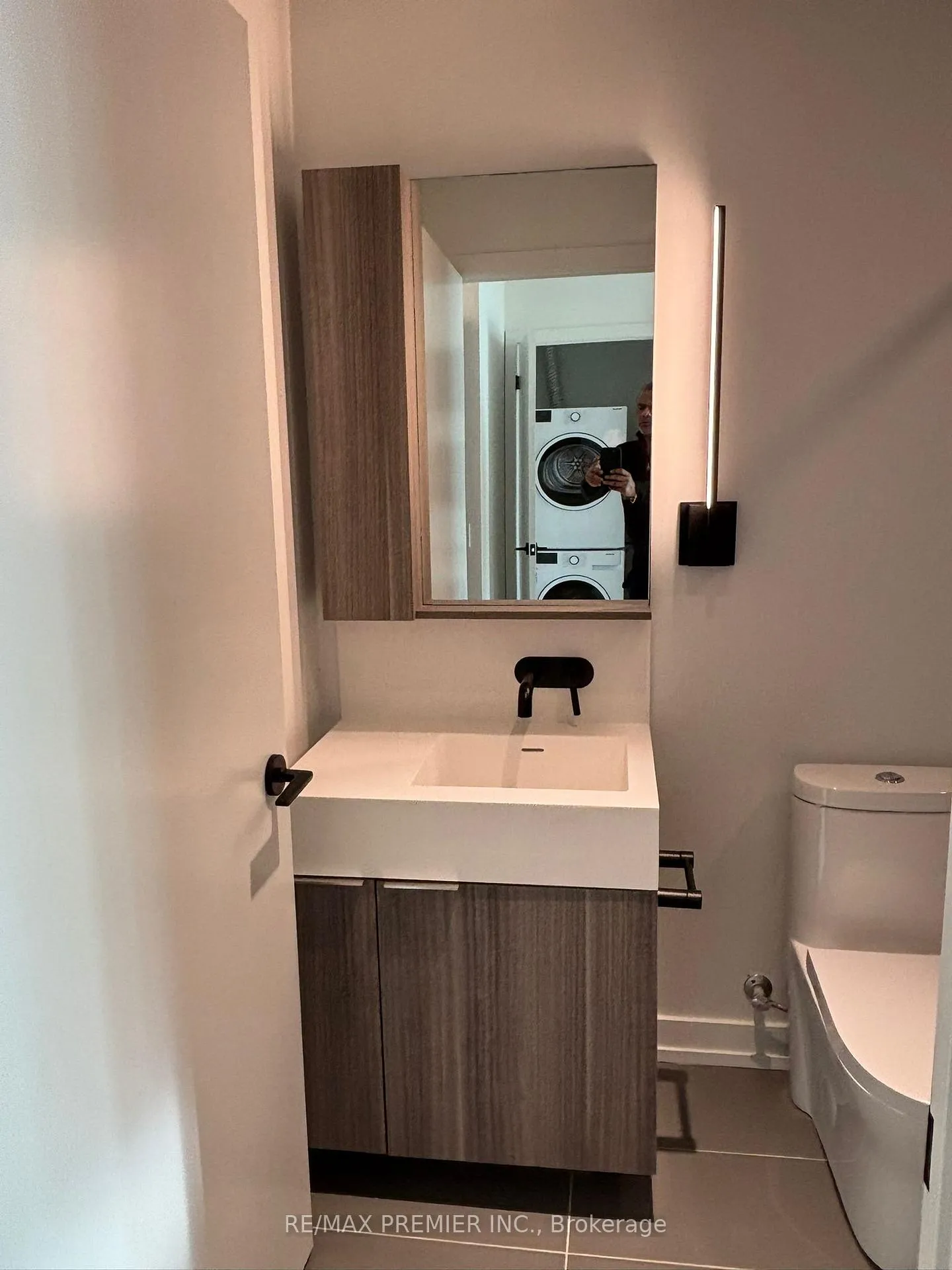 Photo 10 of Unit 2903, 127 Broadway Avenue, Toronto, Mount Pleasant West — HOMEH