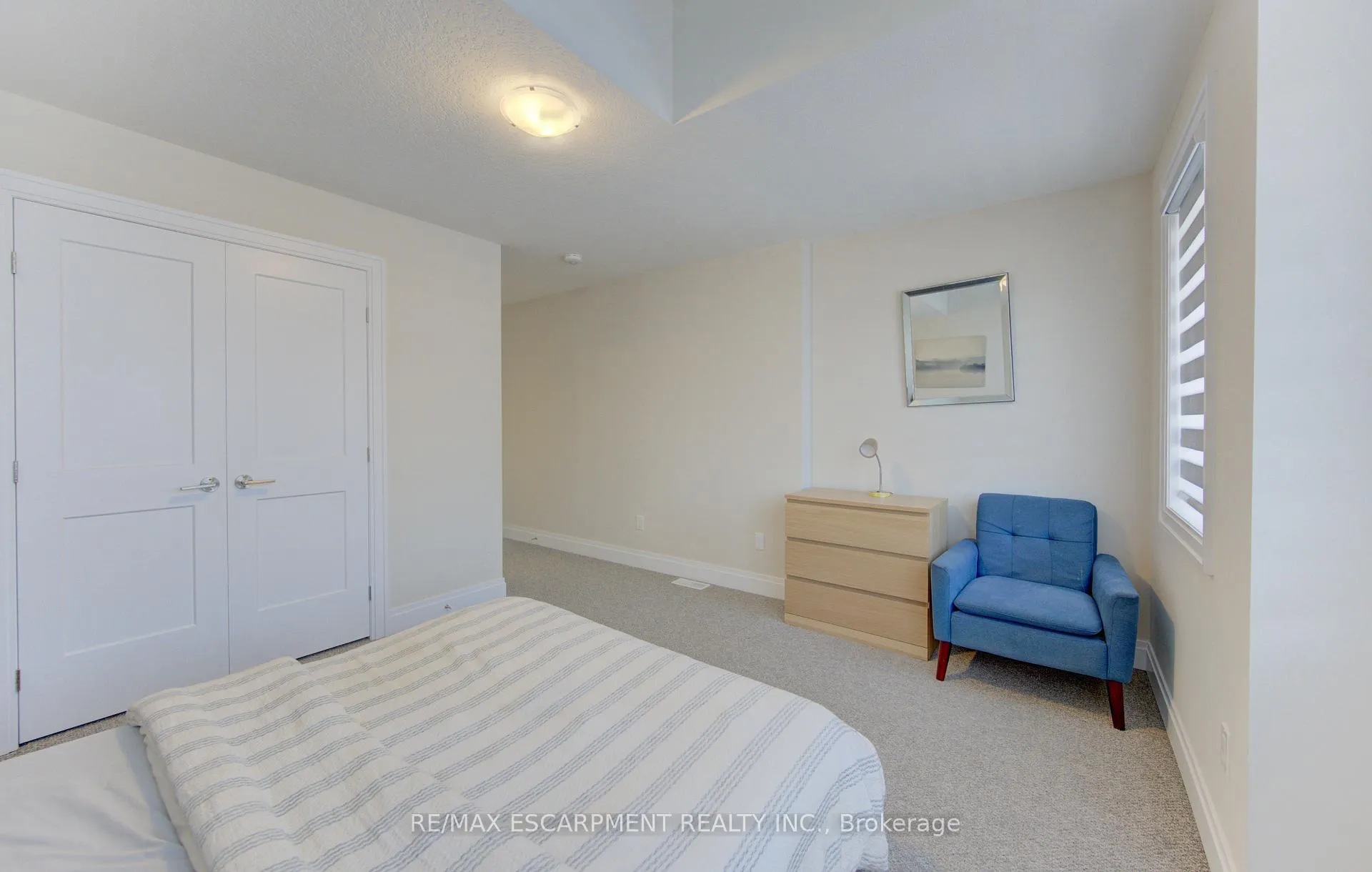 Photo 36 of 37 Great Falls Boulevard, Hamilton, Waterdown — HOMEH