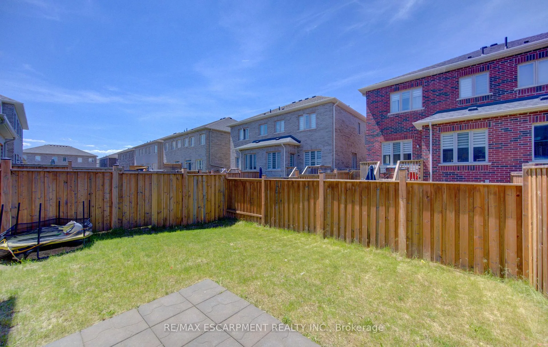 Photo 39 of 37 Great Falls Boulevard, Hamilton, Waterdown — HOMEH