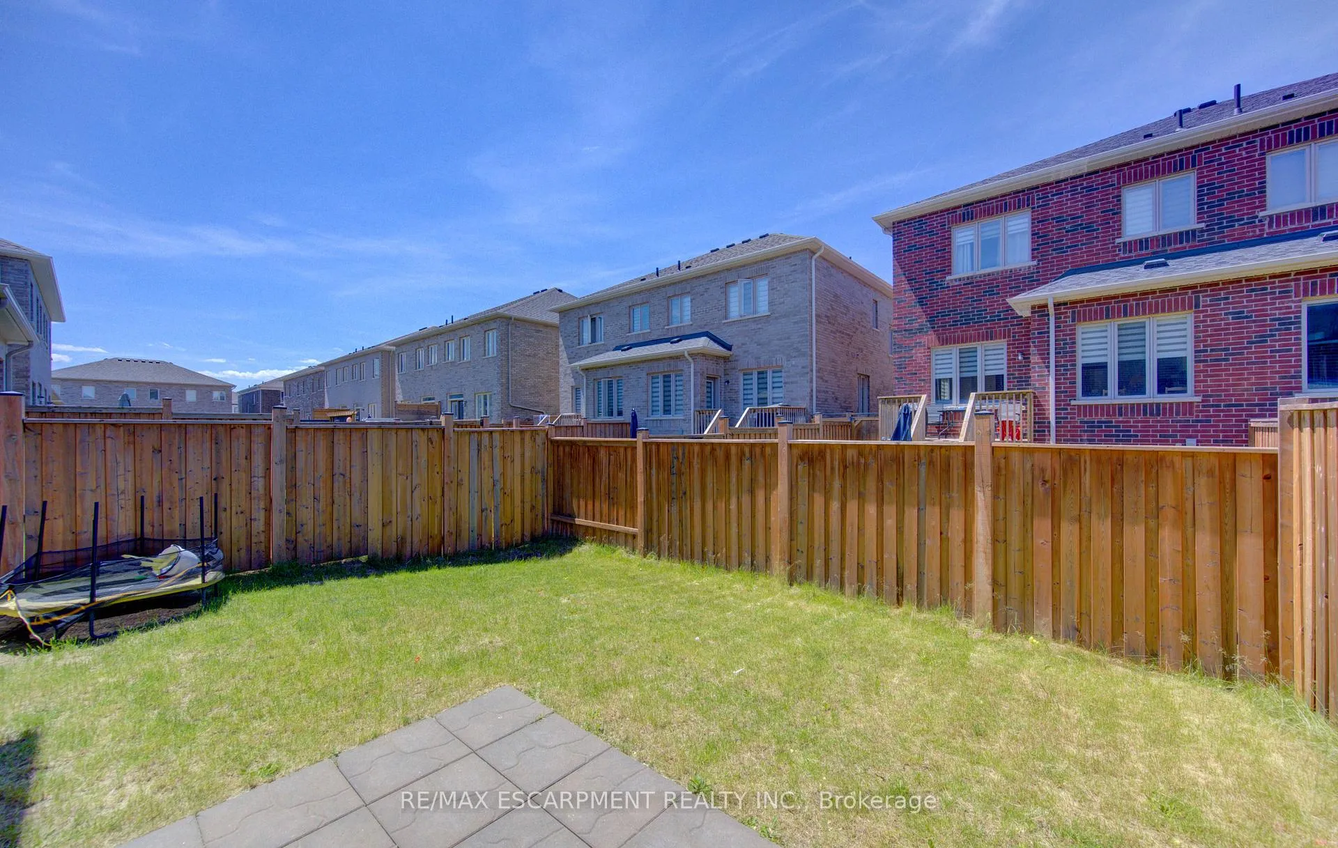 Photo 40 of 37 Great Falls Boulevard, Hamilton, Waterdown — HOMEH