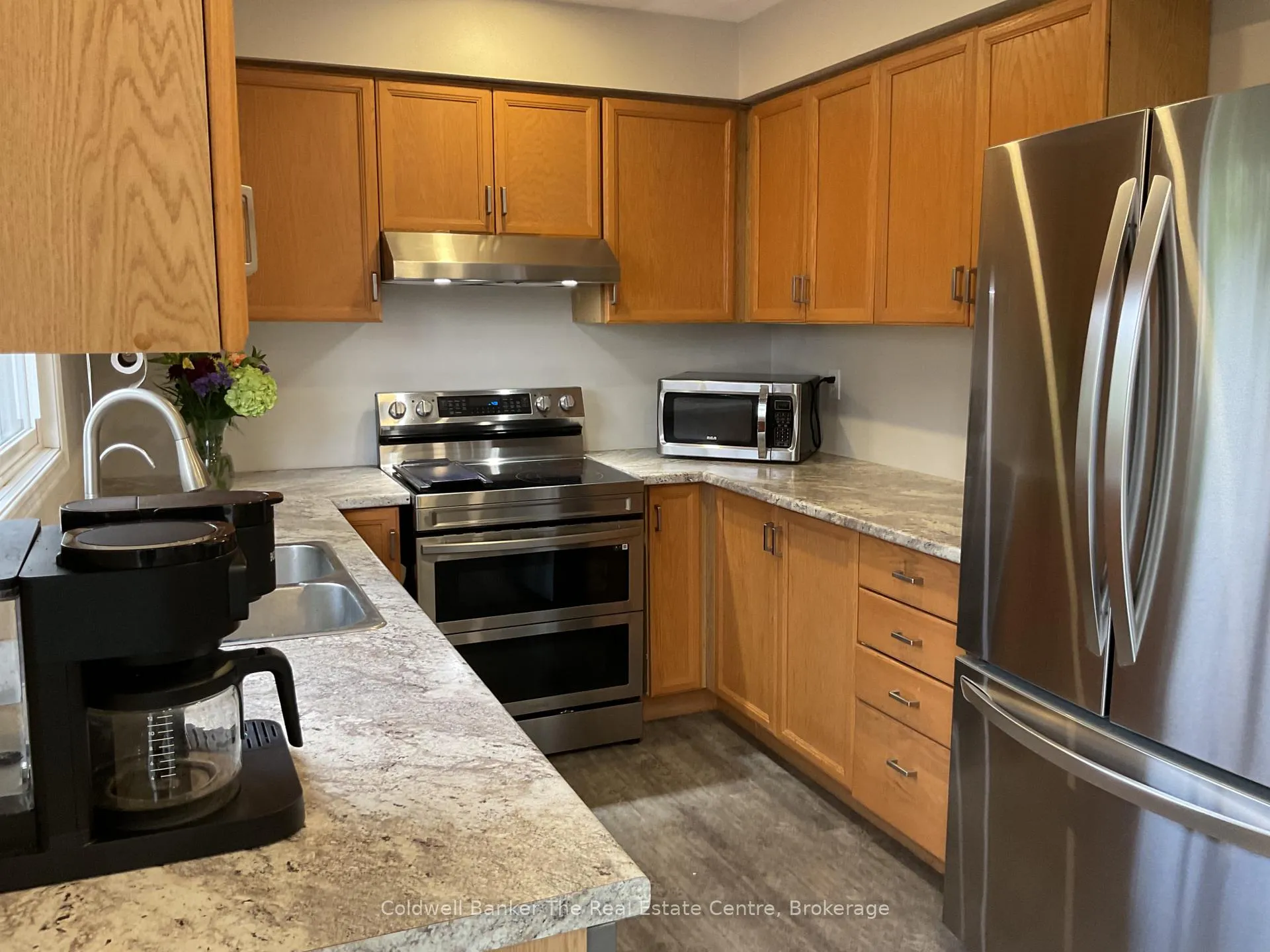 Photo 11 of 7 Brandon Crescent, Orillia — HOMEH