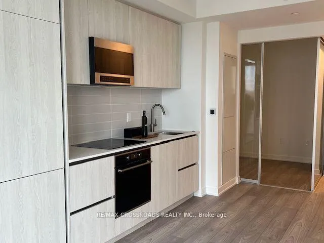 Photo 6 of Unit 221, 110 Broadway Avenue, Toronto, Mount Pleasant West — HOMEH