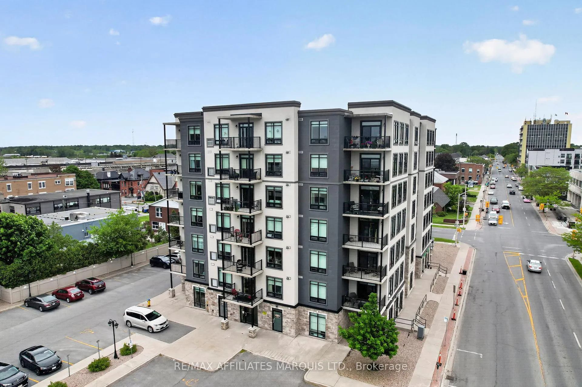 Photo 2 of Unit 505, 108 Second Street E, Cornwall — HOMEH