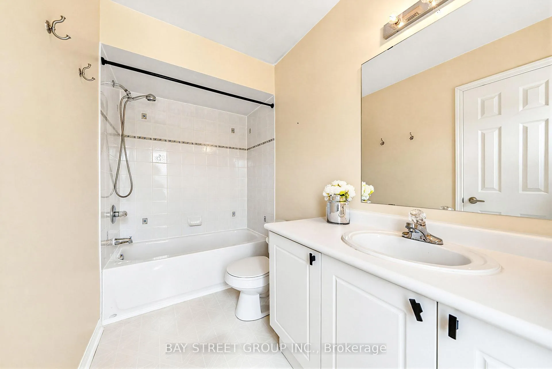 Photo 27 of 351 Ferndale Drive S, Barrie, Ardagh — HOMEH