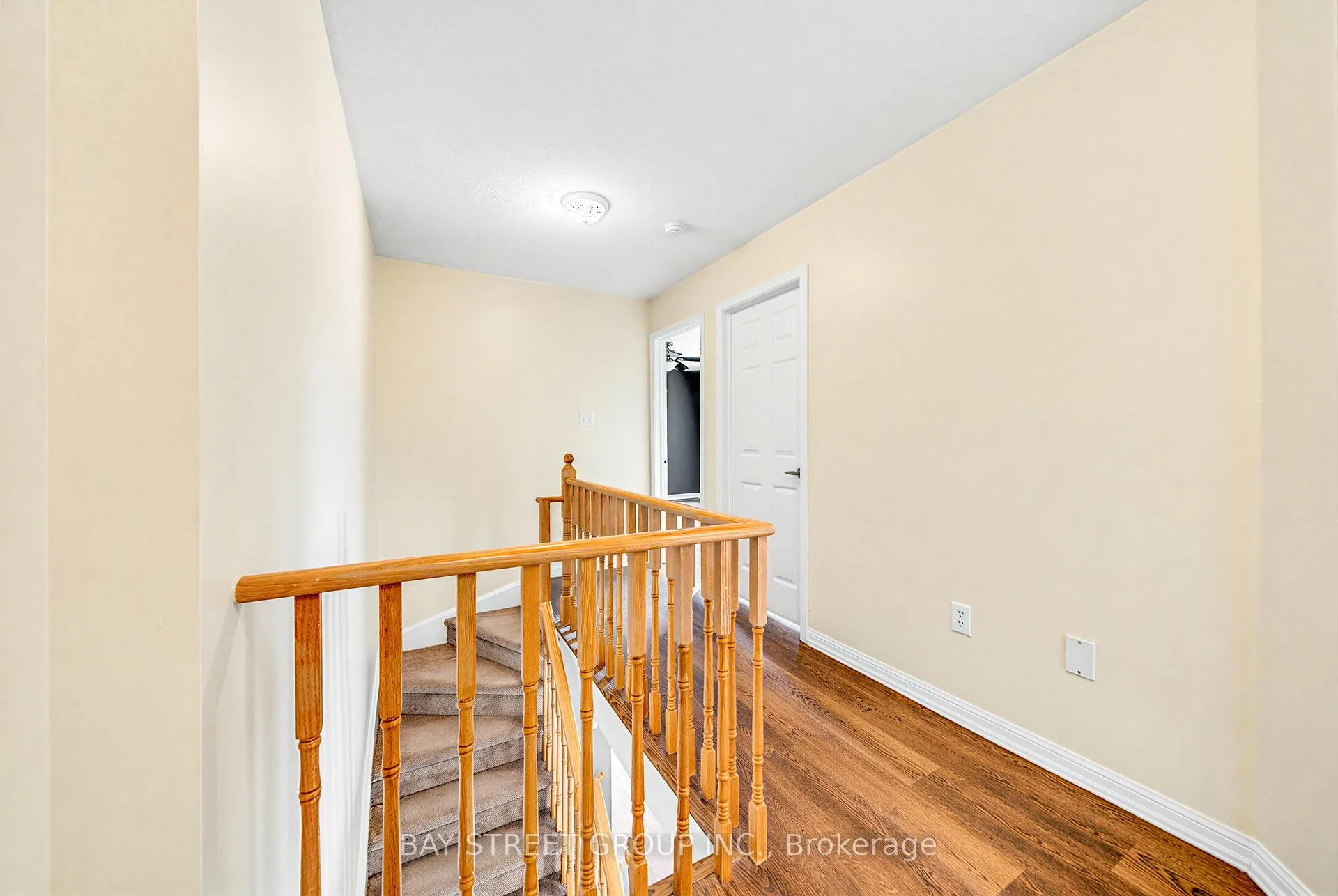 Photo 37 of 351 Ferndale Drive S, Barrie, Ardagh — HOMEH