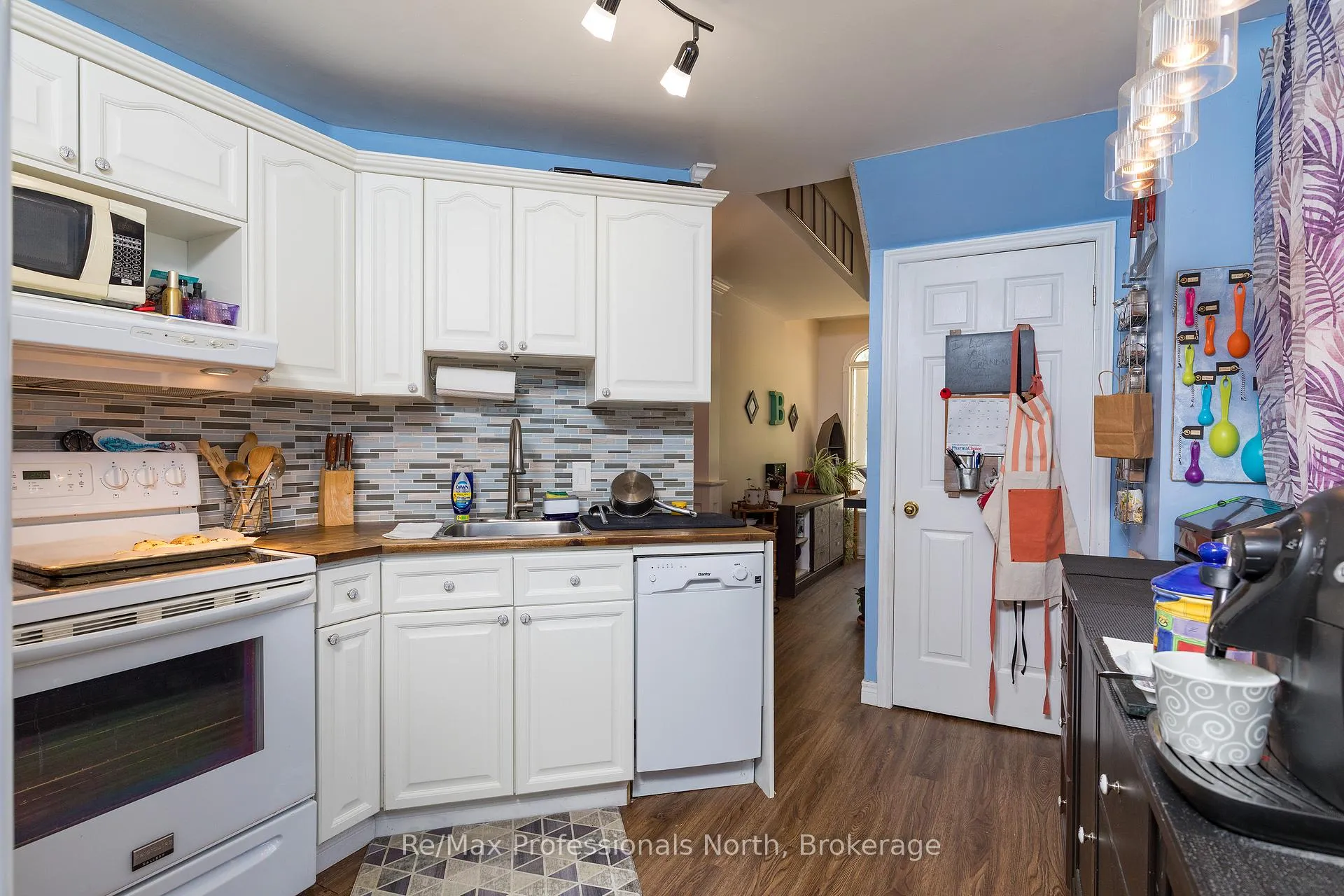 Photo 10 of 340 James Street W, Gravenhurst, Muskoka (S) — HOMEH