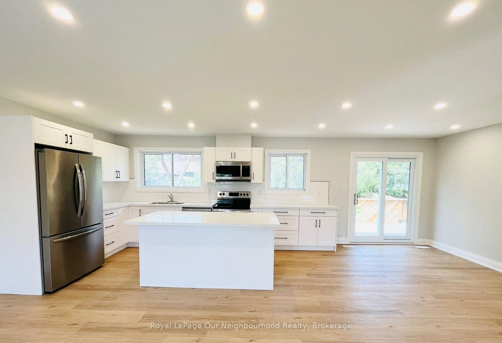 Photo 7 of Unit Main, 26 Oren Boulevard, Barrie, Sunnidale — HOMEH