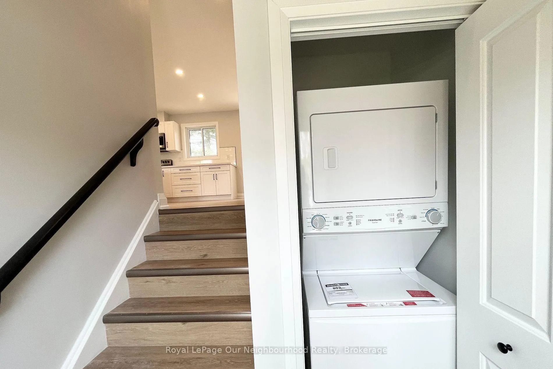 Photo 11 of Unit Main, 26 Oren Boulevard, Barrie, Sunnidale — HOMEH