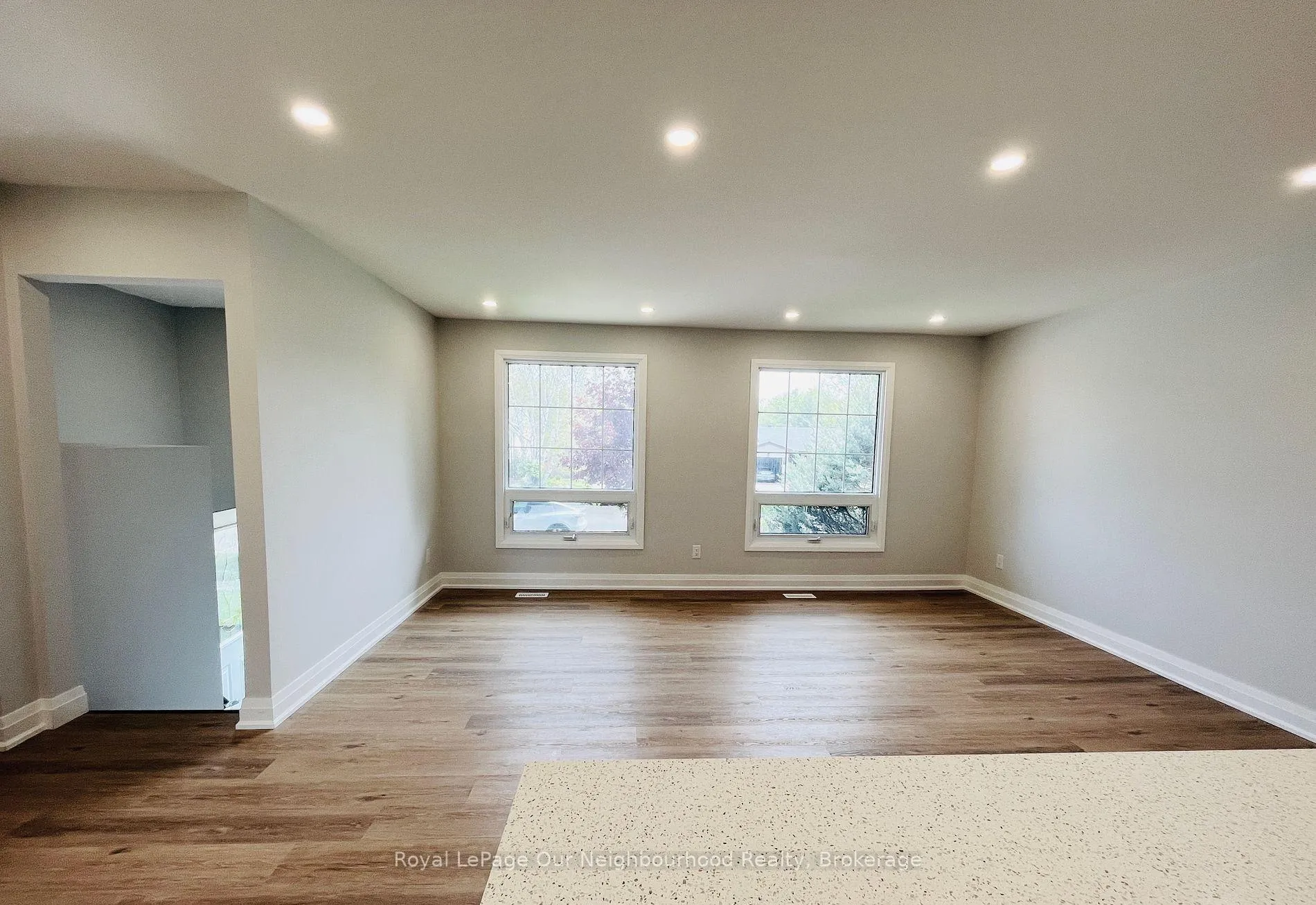 Photo 13 of Unit Main, 26 Oren Boulevard, Barrie, Sunnidale — HOMEH
