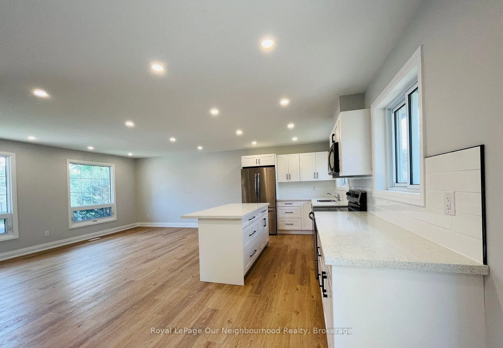 Photo 17 of Unit Main, 26 Oren Boulevard, Barrie, Sunnidale — HOMEH