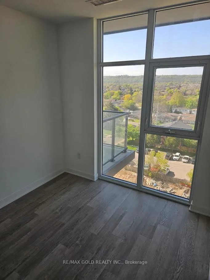 Photo 6 of Unit 820, 2782 Barton Street, Hamilton, Riverdale — HOMEH