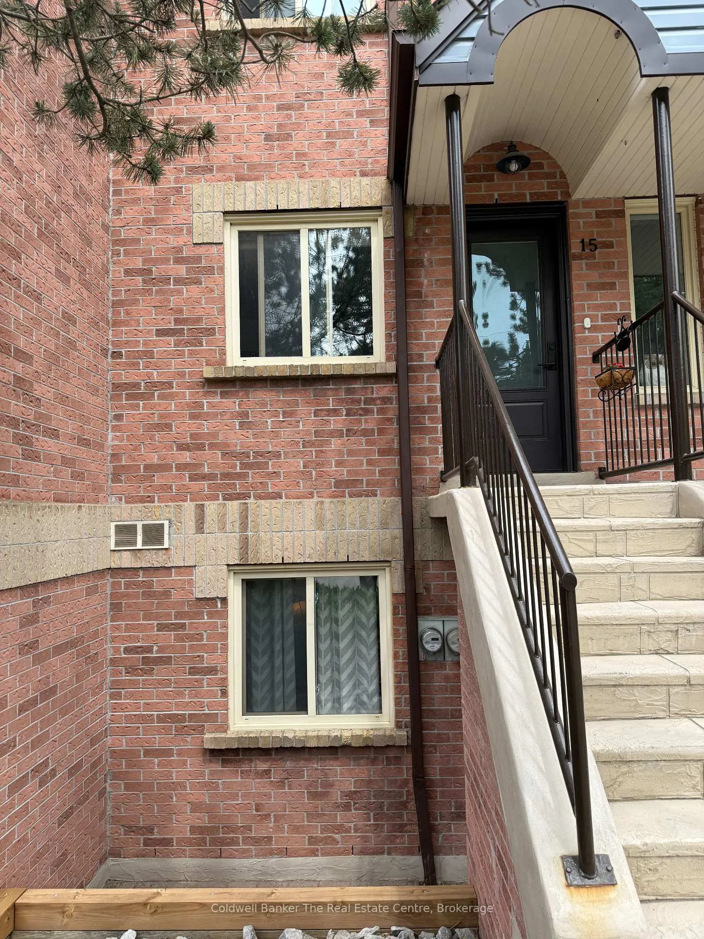 Photo 2 of Unit 15, 142 Ecclestone Drive, Bracebridge — HOMEH