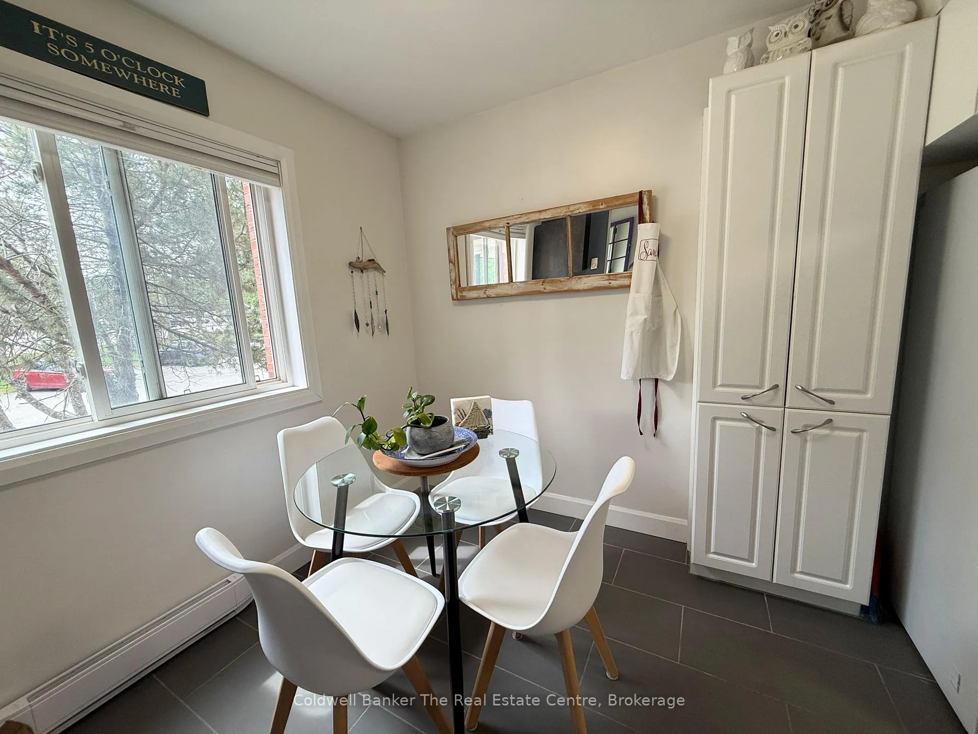 Photo 4 of Unit 15, 142 Ecclestone Drive, Bracebridge — HOMEH