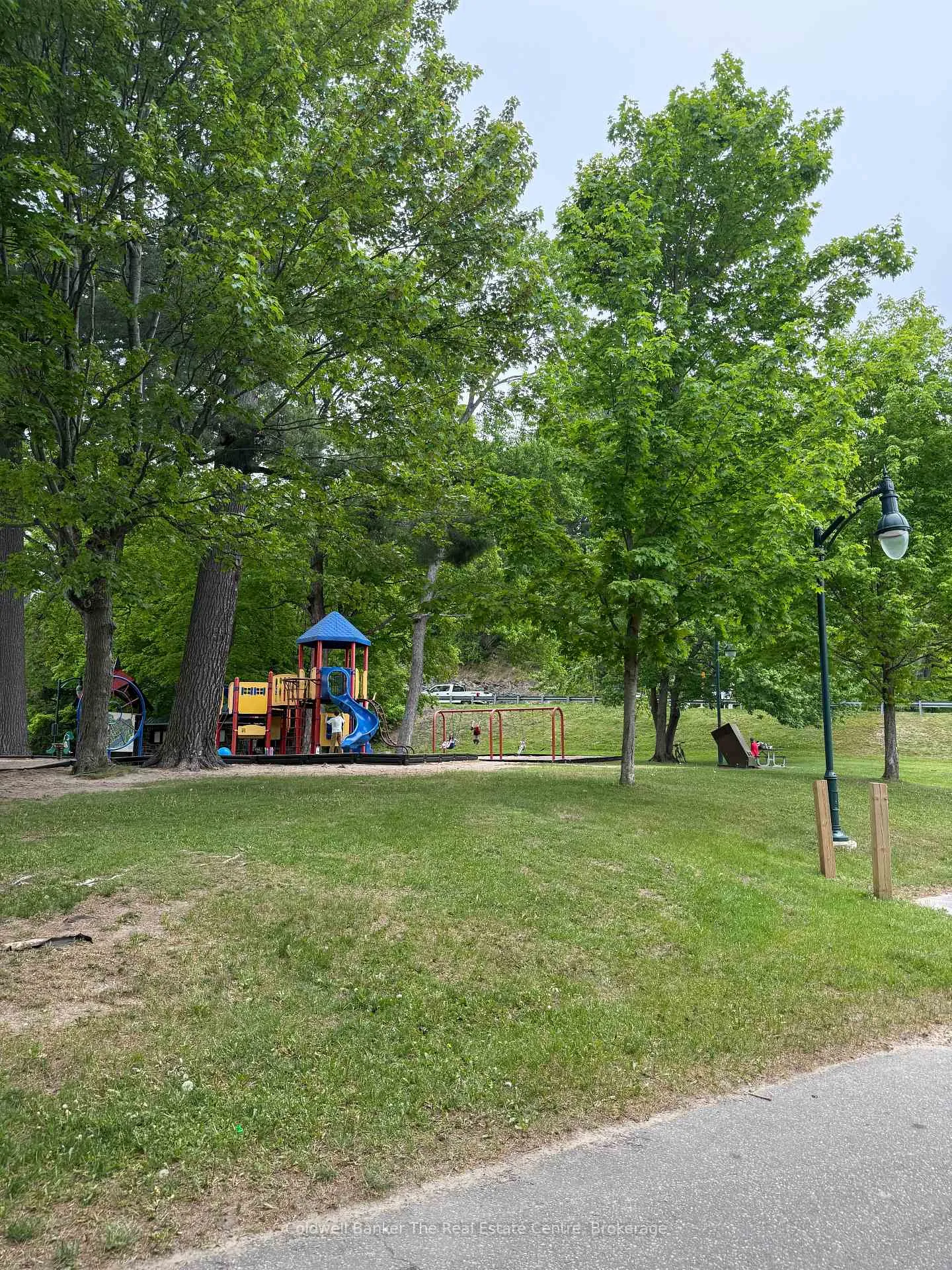 Photo 26 of Unit 15, 142 Ecclestone Drive, Bracebridge — HOMEH