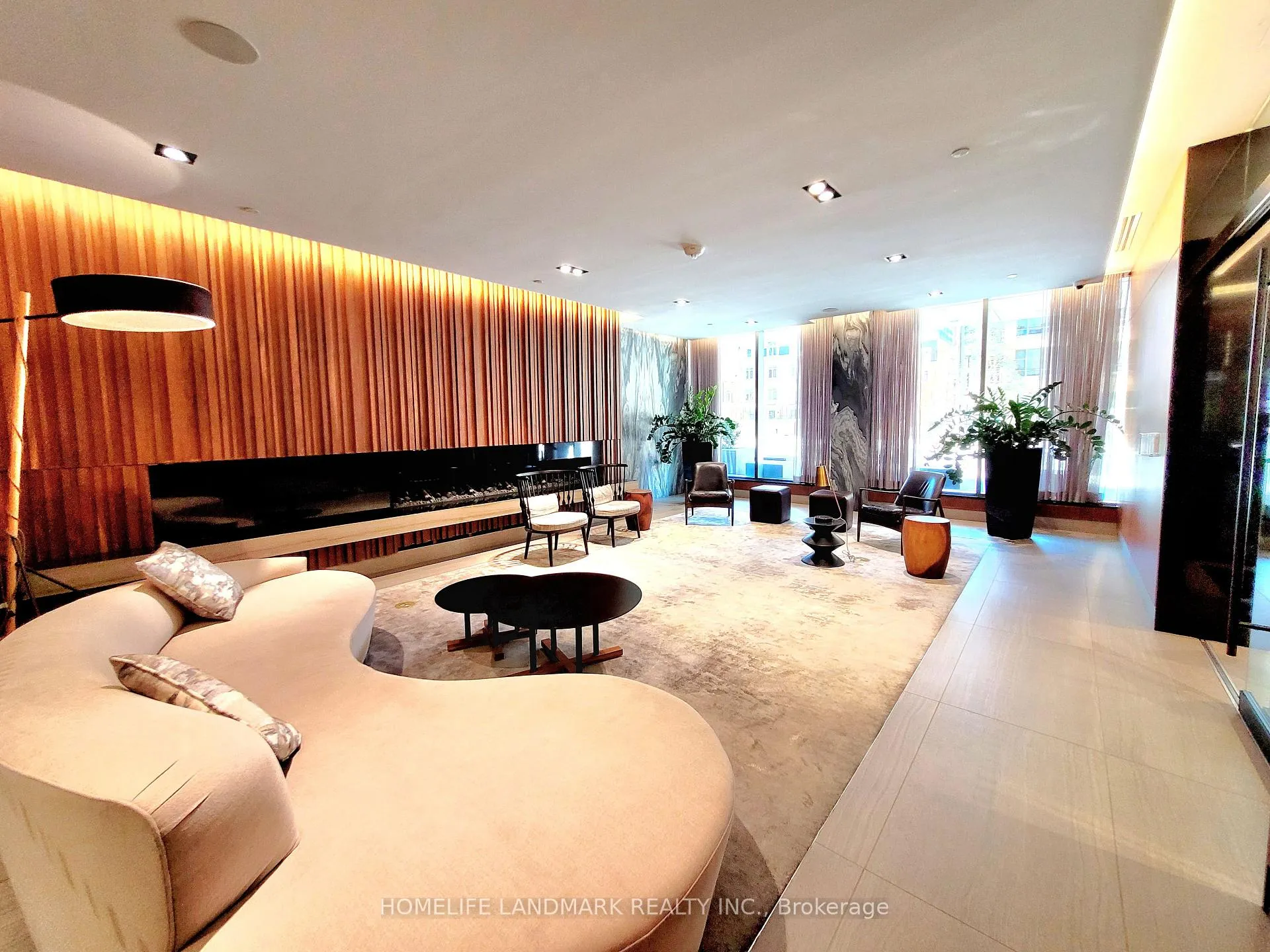 Photo 6 of Unit 1213, 125 Redpath Avenue, Toronto, Mount Pleasant West — HOMEH