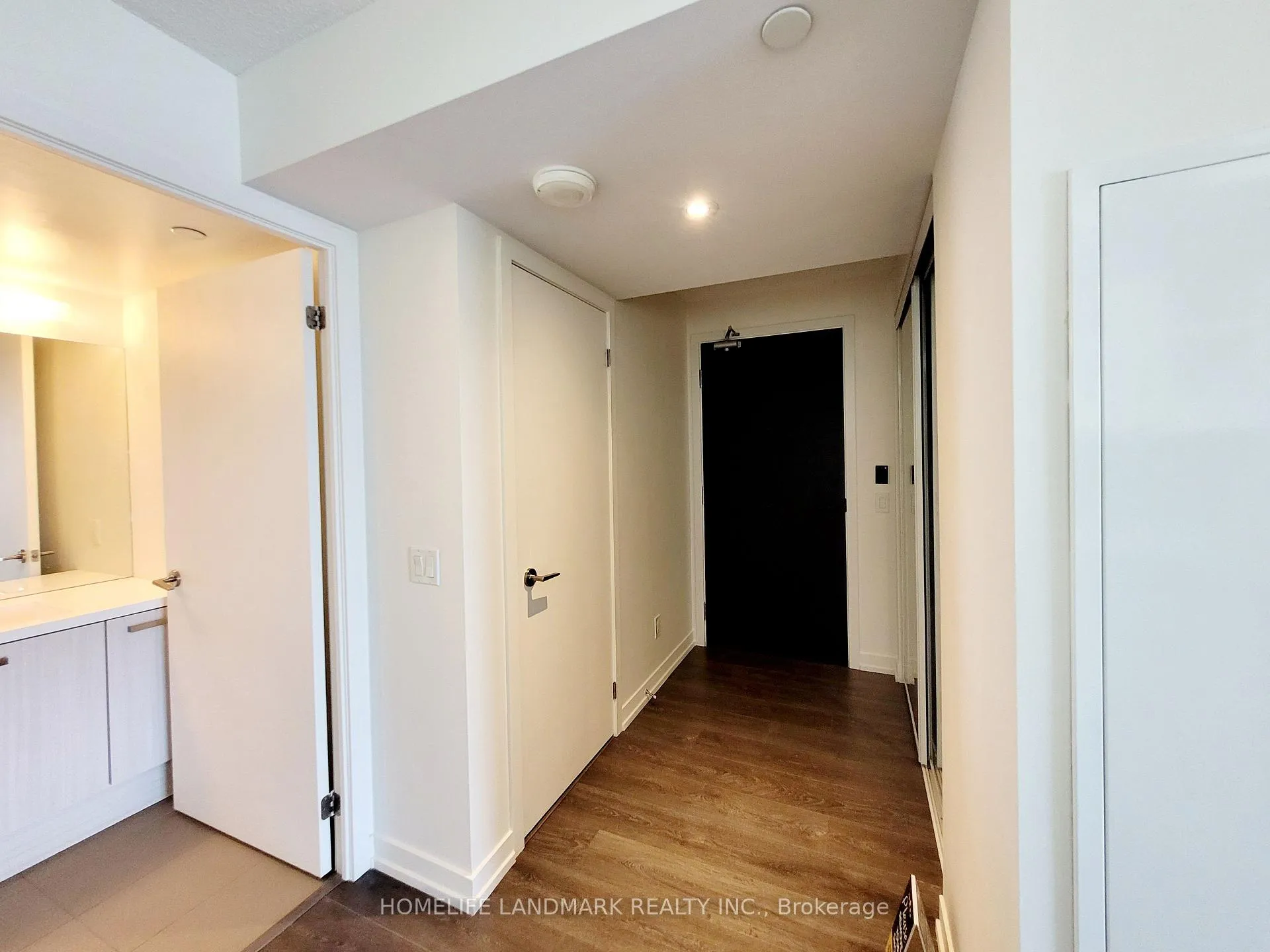 Photo 13 of Unit 1213, 125 Redpath Avenue, Toronto, Mount Pleasant West — HOMEH