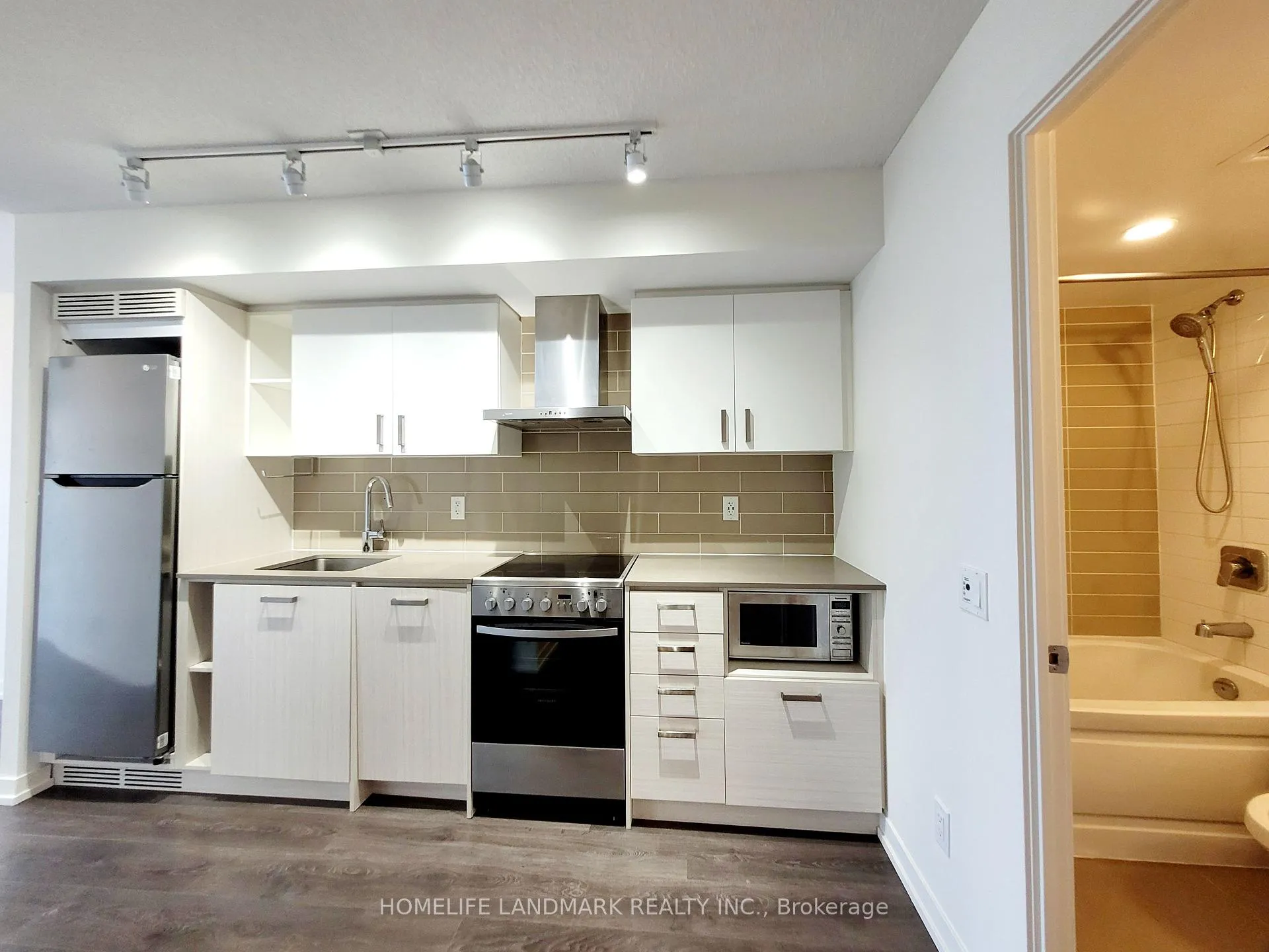 Photo 15 of Unit 1213, 125 Redpath Avenue, Toronto, Mount Pleasant West — HOMEH
