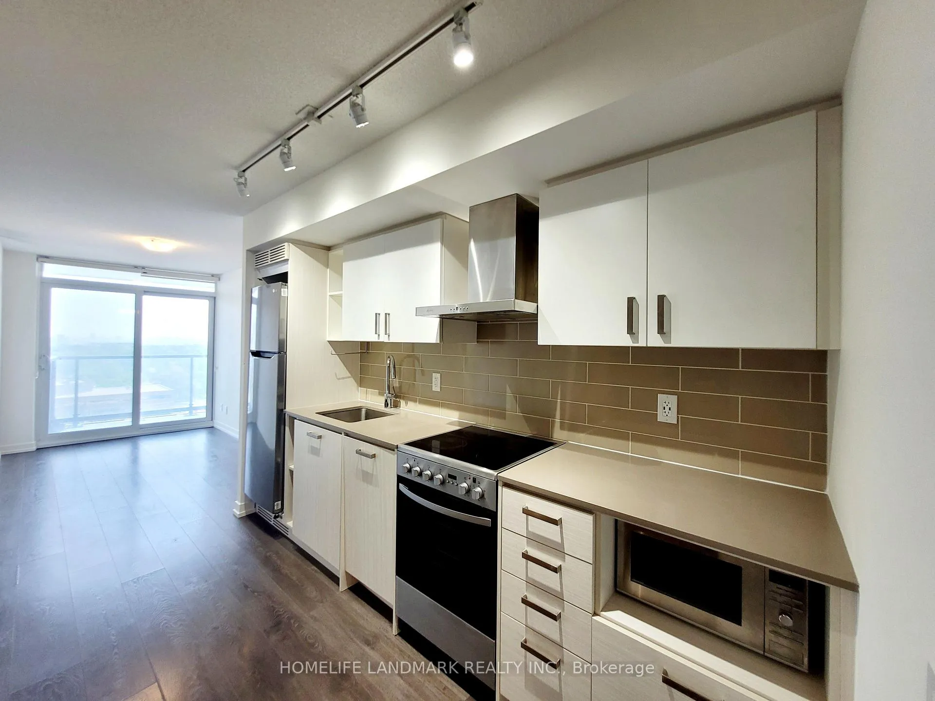 Photo 16 of Unit 1213, 125 Redpath Avenue, Toronto, Mount Pleasant West — HOMEH